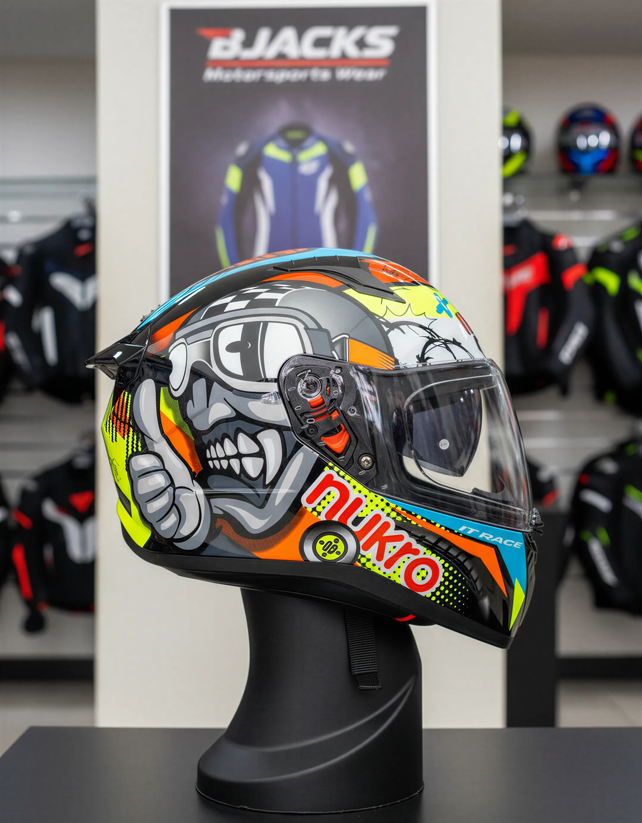 Nukro B-506 Kong Black Red Yellow Kask – ECE 22.06 Sertifikalı, Hafif ve Konforlu