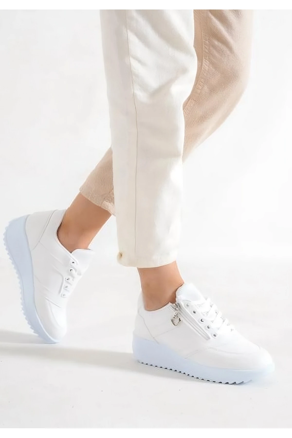 Kadın Fermuarlı Spor Ayakkabı