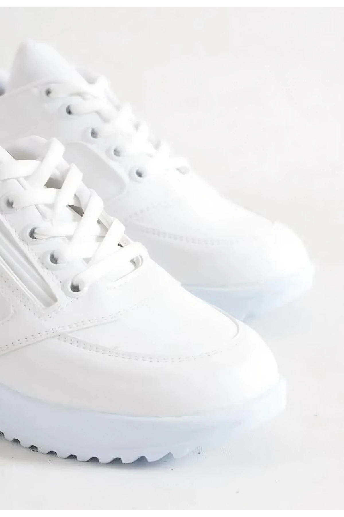 Kadın Fermuarlı Spor Ayakkabı