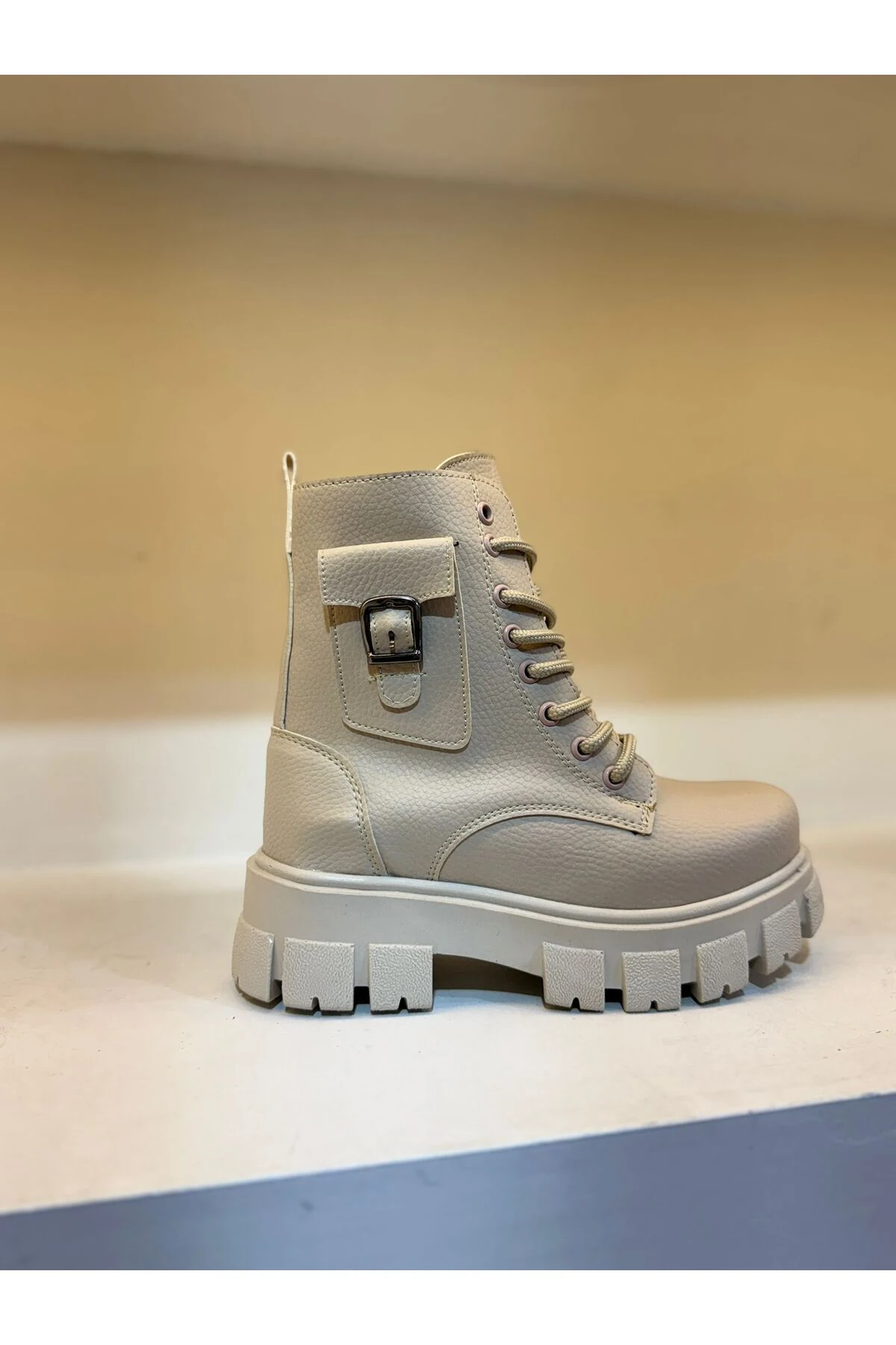 Kadın BEJ Cepli Kancalı Içi Kürklü Fermuarlı Postal Bot&bootie