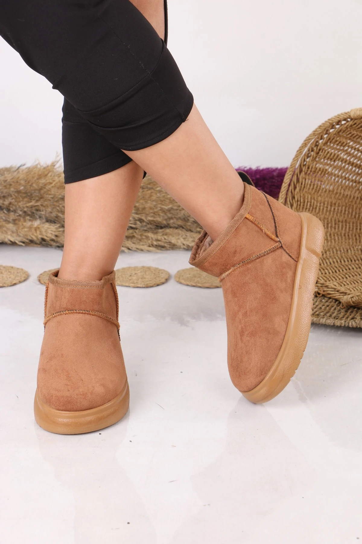 Kadın Ultra Bot – Kısa Konçlu Kürklü Kışlık Günlük Rahat