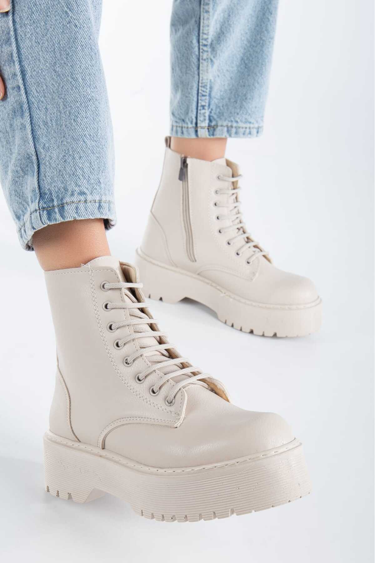 Bej Deri Kadın Bağcıklı Su Geçirmez Sade Postal Rm0586