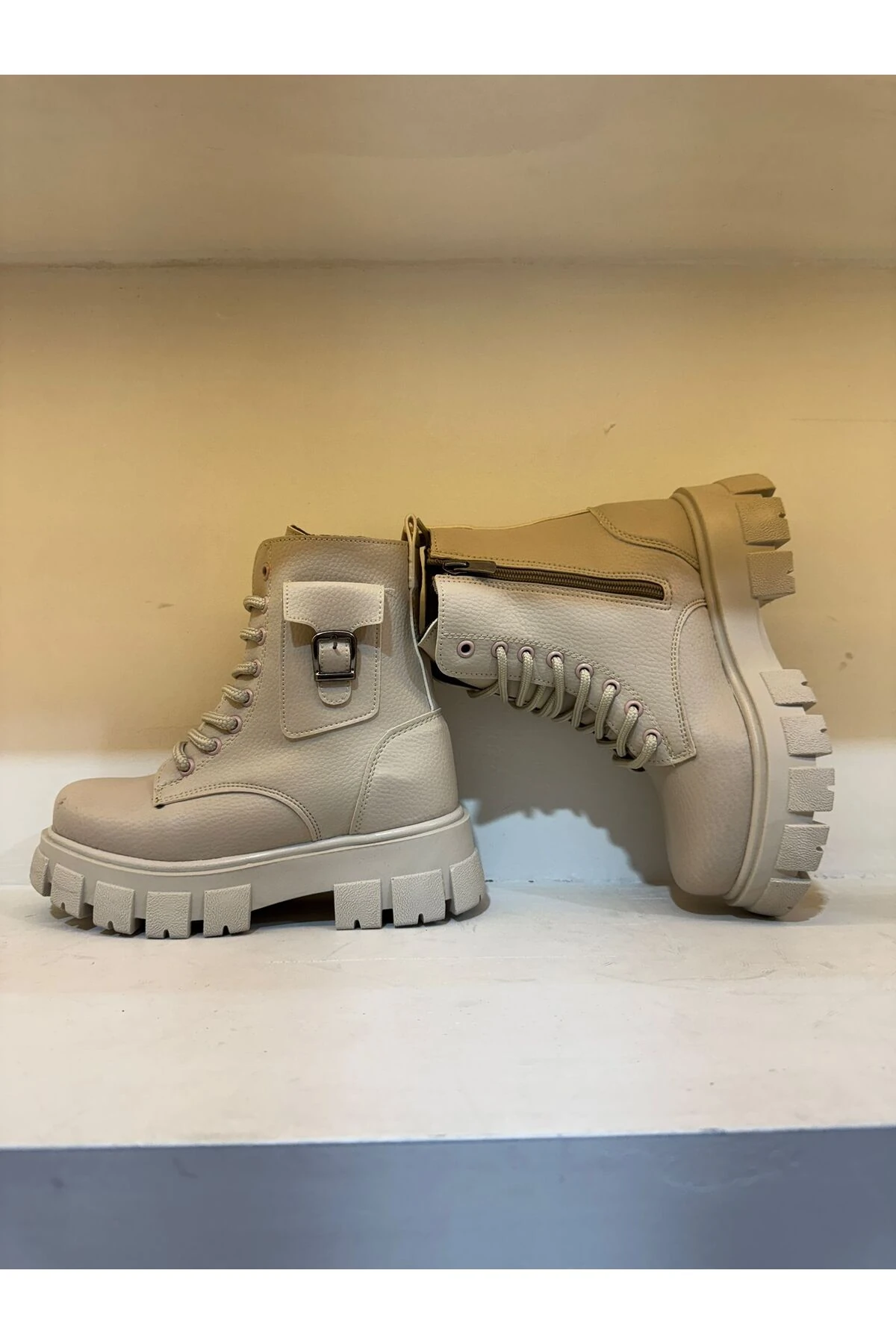 Kadın BEJ Cepli Kancalı Içi Kürklü Fermuarlı Postal Bot&bootie