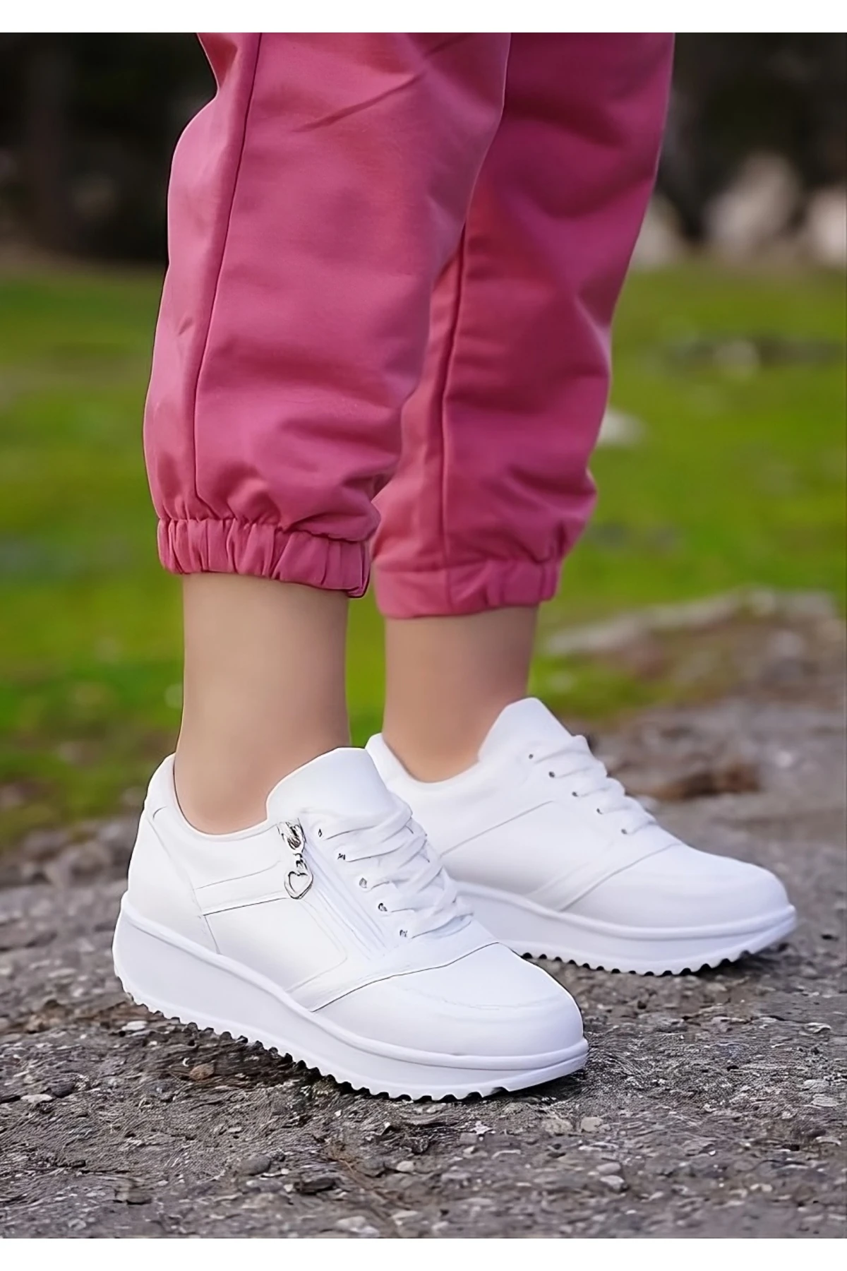 Kadın Fermuarlı Spor Ayakkabı