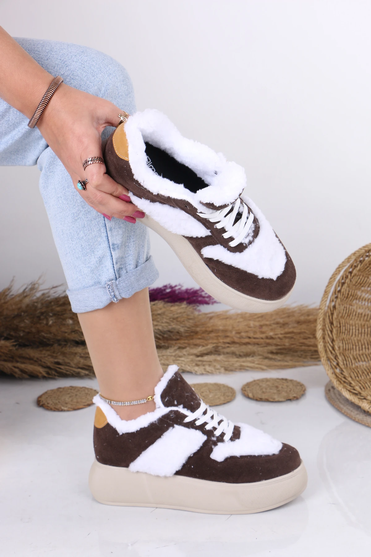 Yüksek Taban Kürklü Sneaker | Rahat Tabanlı Sıcak Tutucu Günlük Spor Ayakkabı