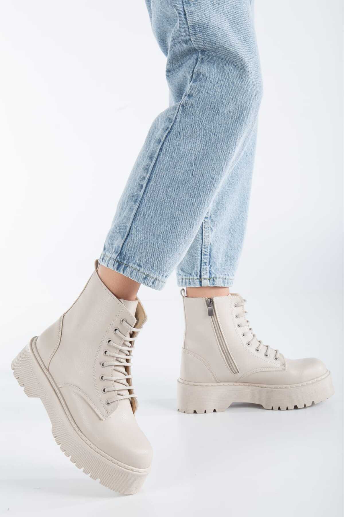 Bej Deri Kadın Bağcıklı Su Geçirmez Sade Postal Rm0586