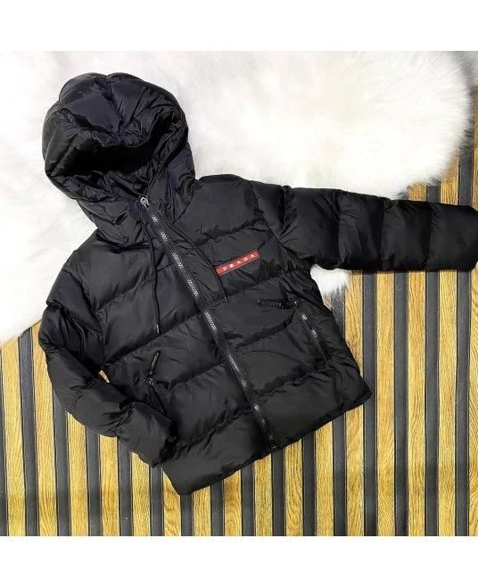 Erkek Çocuk Siyah Prada Şişme Mont