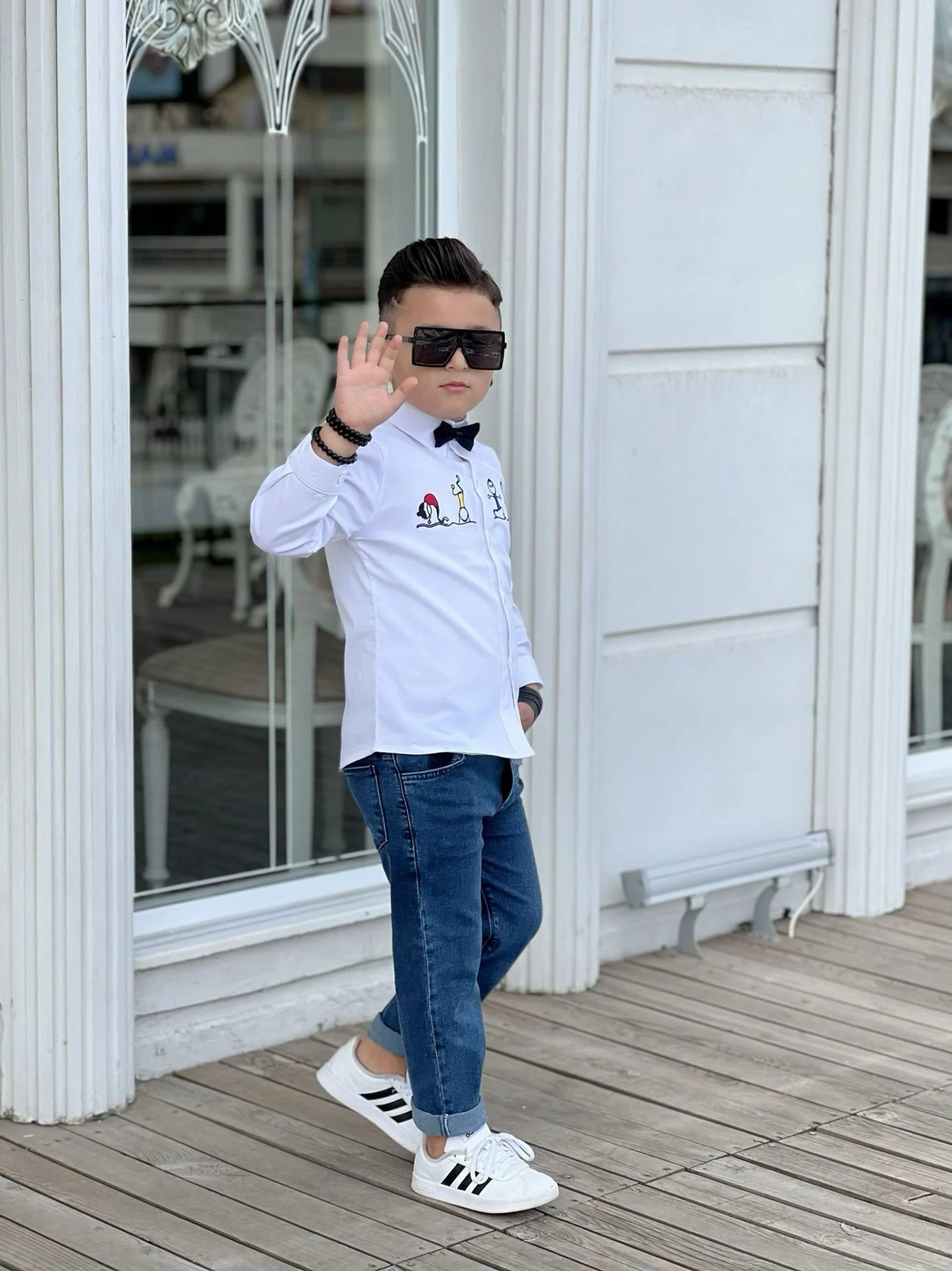Erkek Çocuk Kot Pantalon Gömlek Papyon Takım