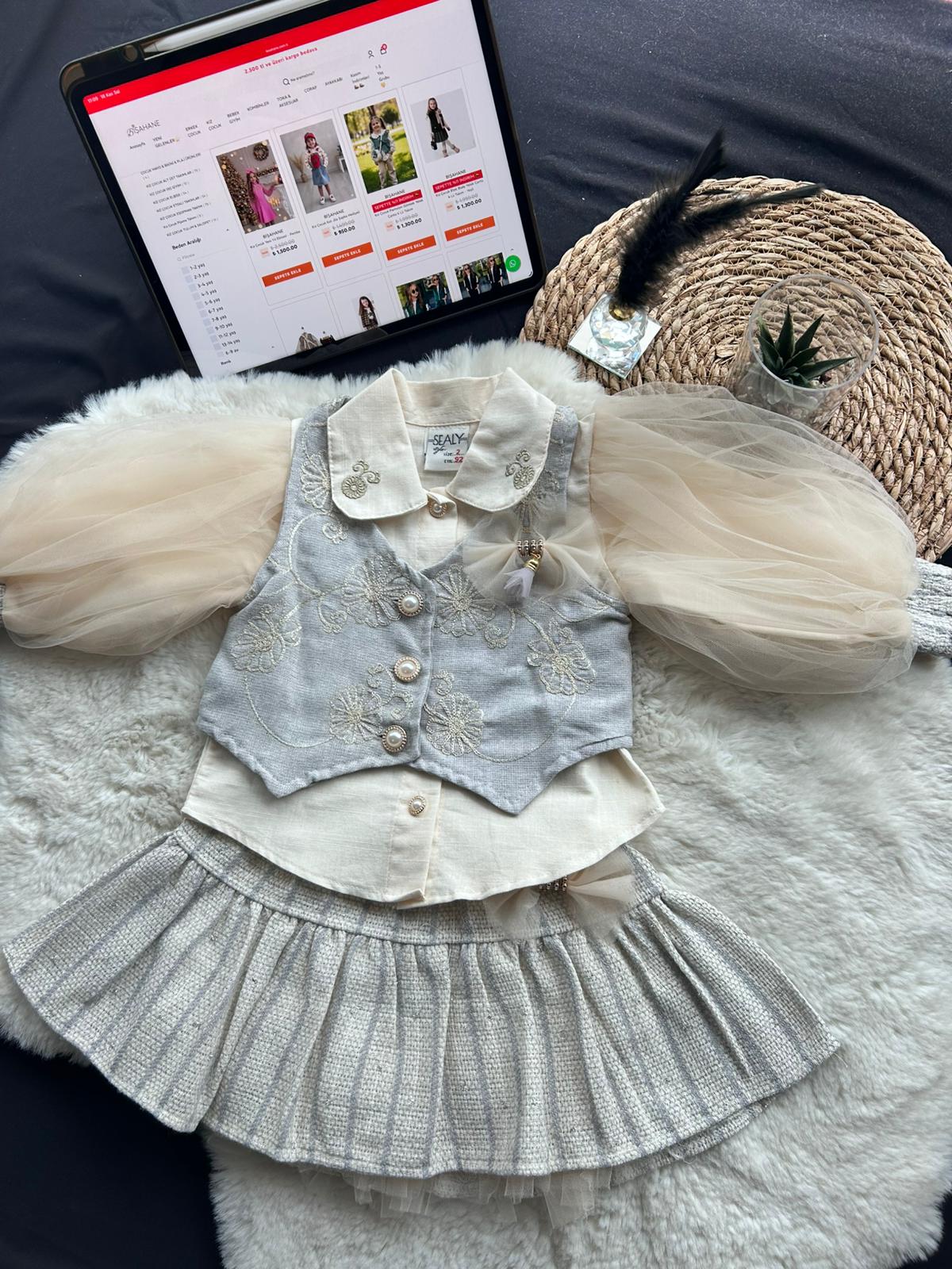 Kız Çocuk Etekli Balom Kollu Yelekli Takım