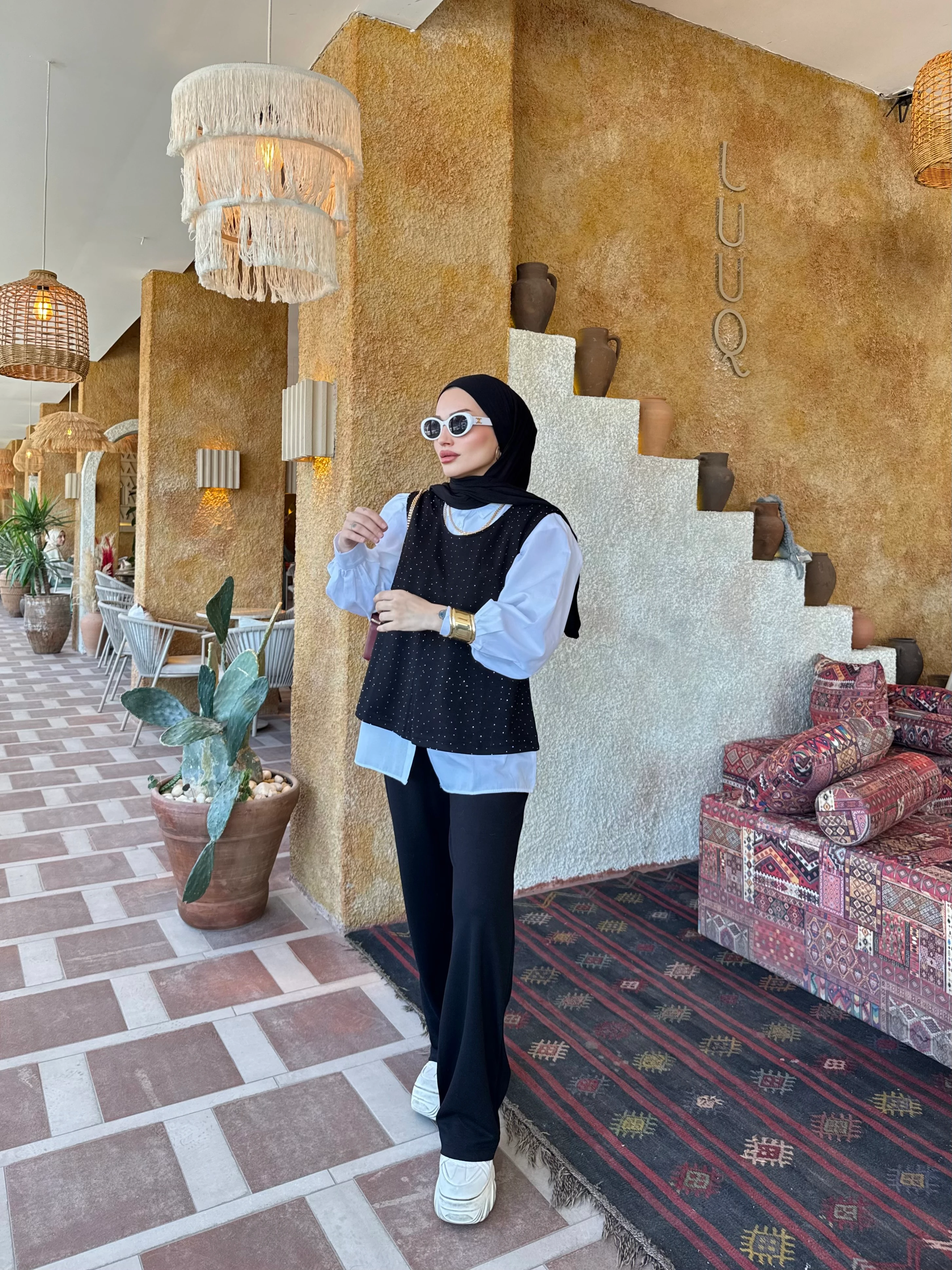 OYSHO TAŞLI TAKIM SİYAH(GÖMLEKLİ)