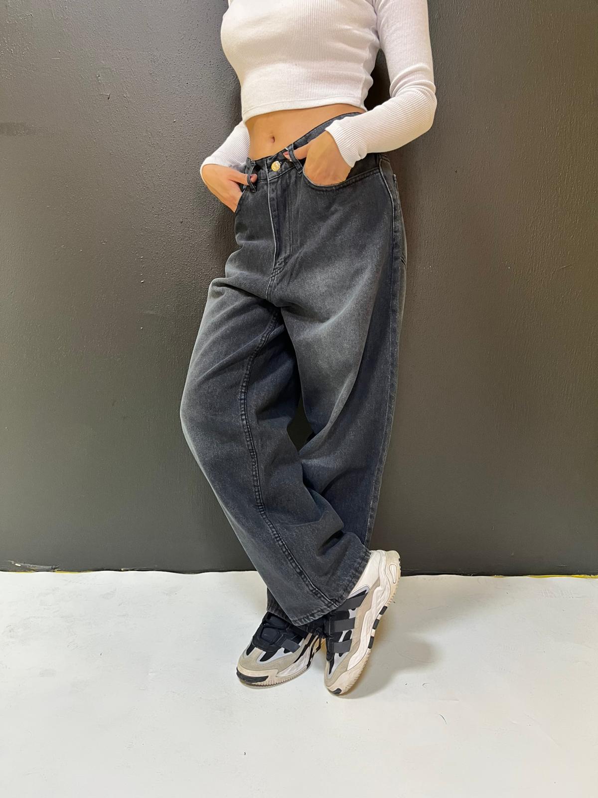 TİNT YIKAMALI ARKASI TOKALI BAGGY JEANS