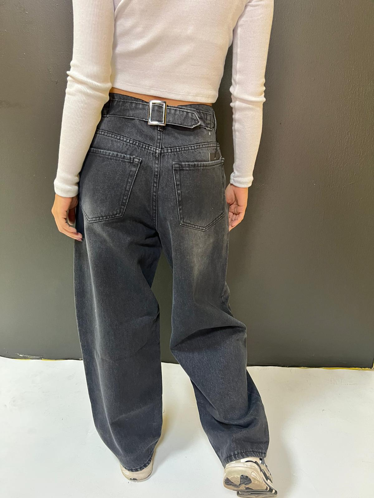 TİNT YIKAMALI ARKASI TOKALI BAGGY JEANS