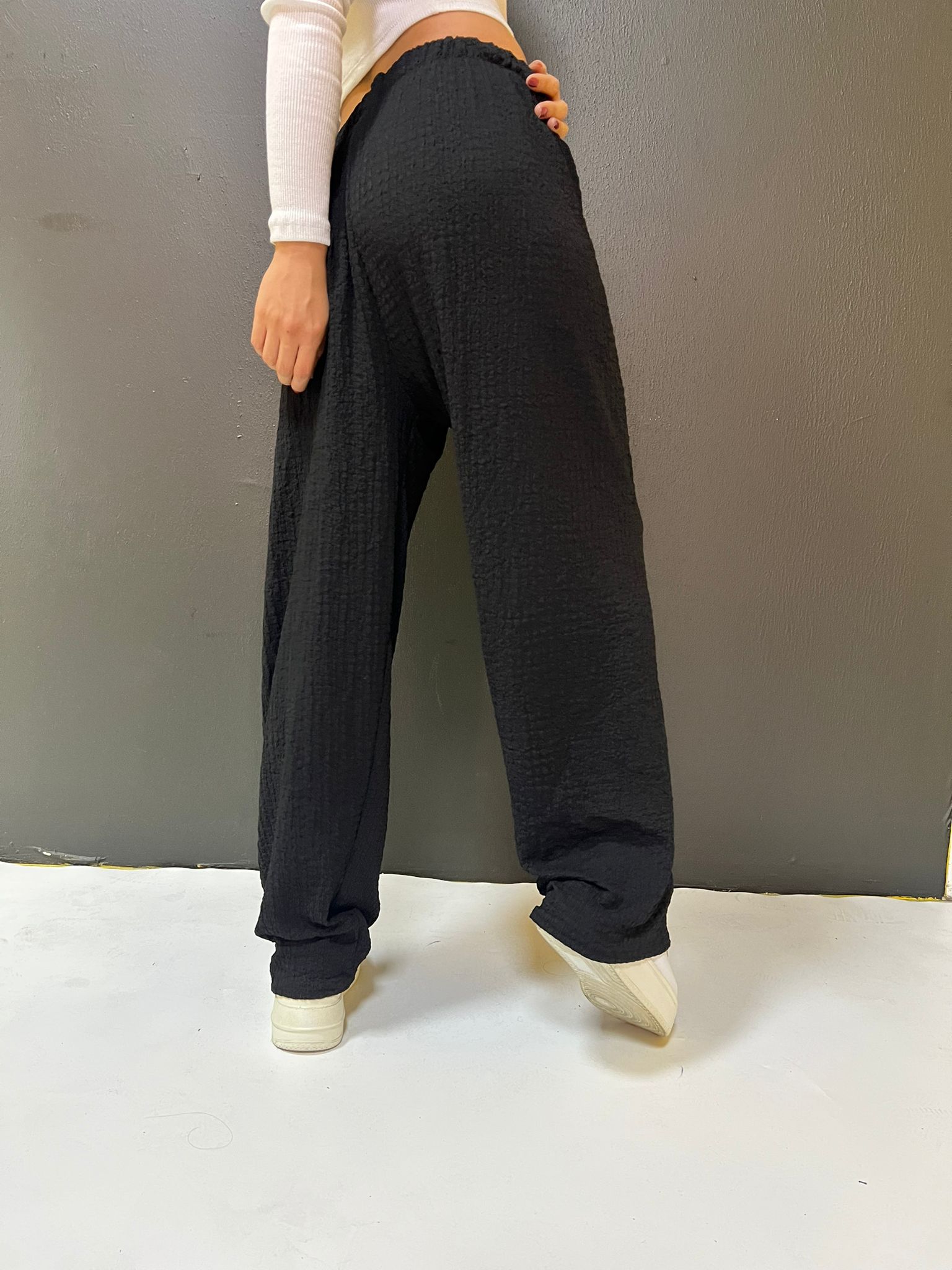 PREMIUM BÜRÜMCÜK GOFRE KUMAŞ YÜKSEK BEL SİYAH PANTOLON