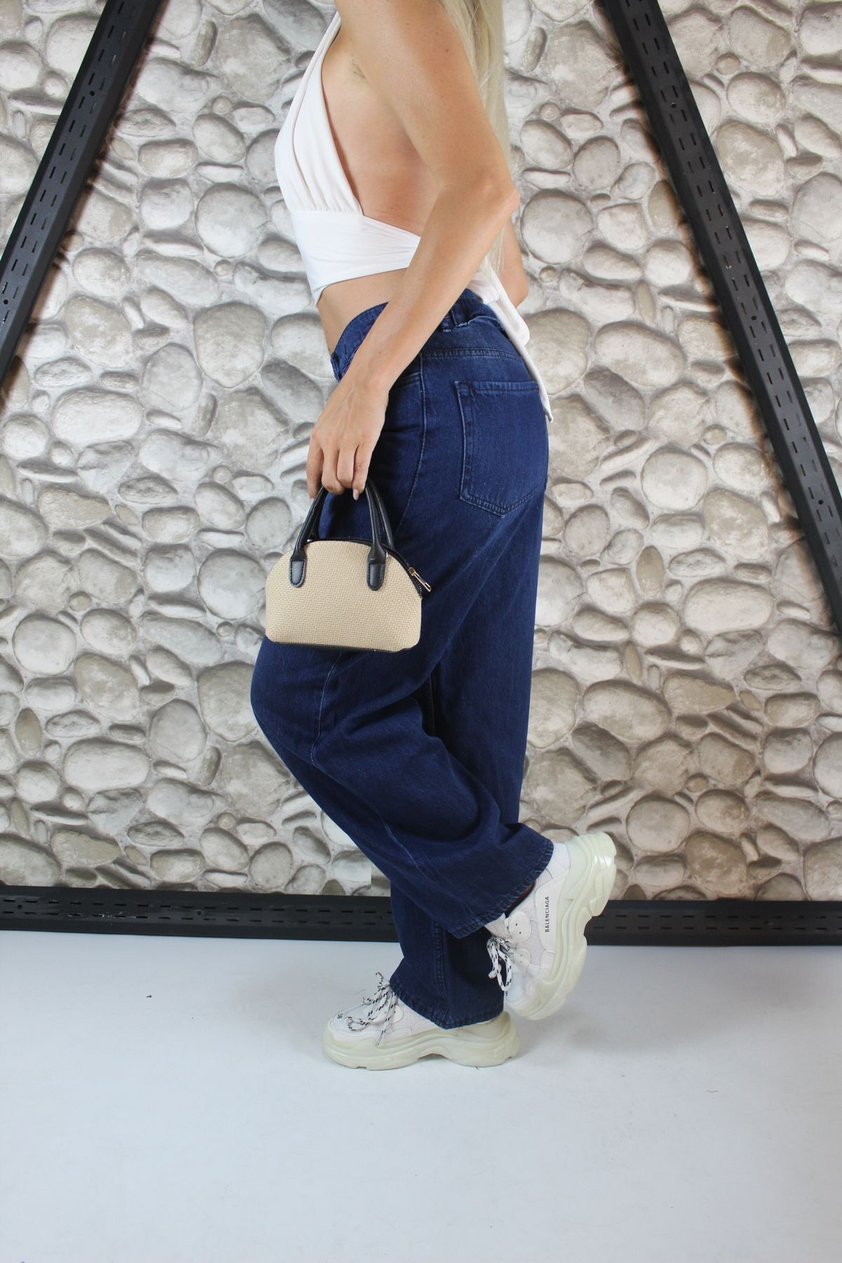 TİNT YIKAMALI ARKASI TOKALI BAGGY JEANS