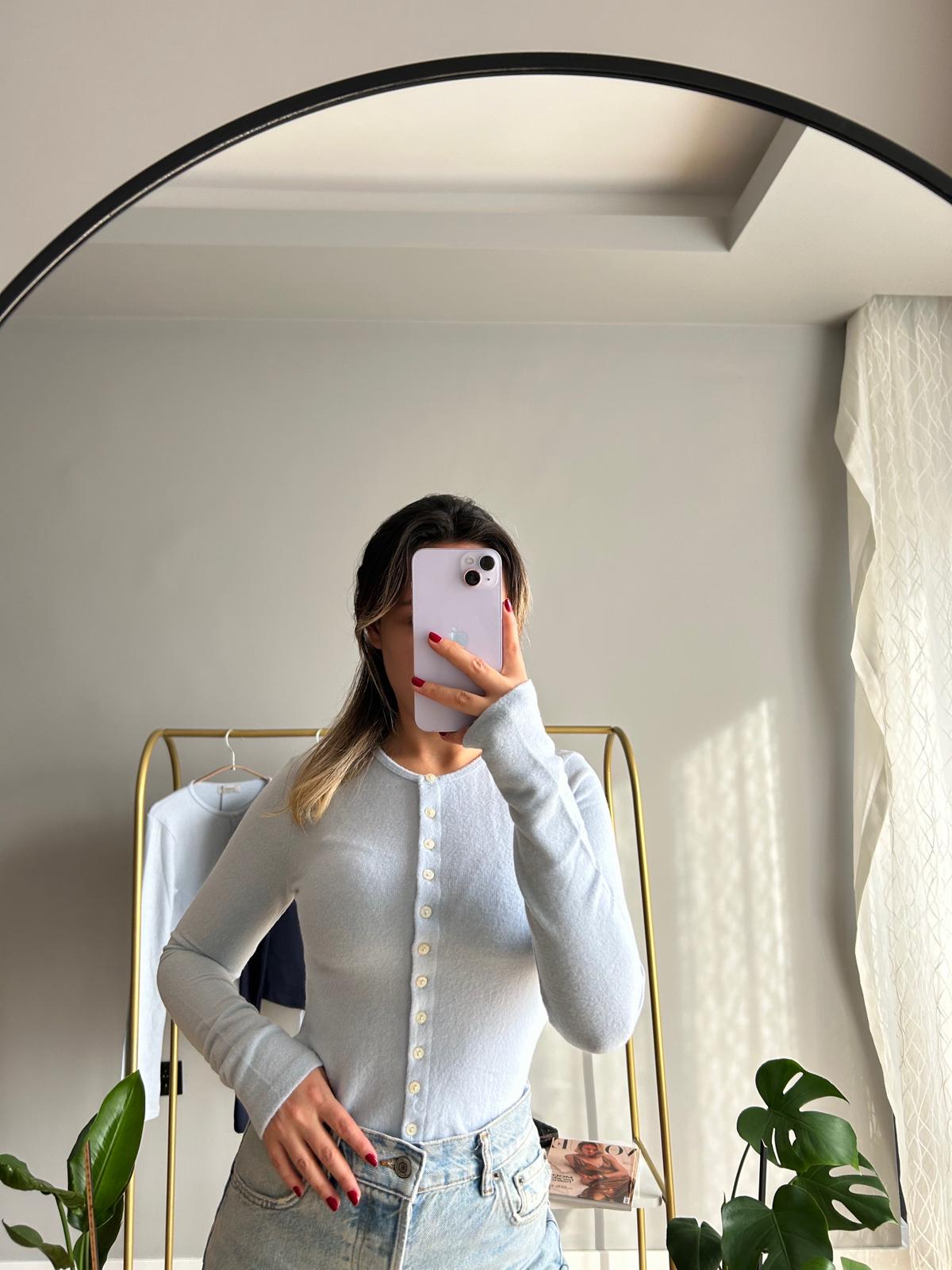 İtalyan Kesim Bebe Mavisi Düğmeli Hırka