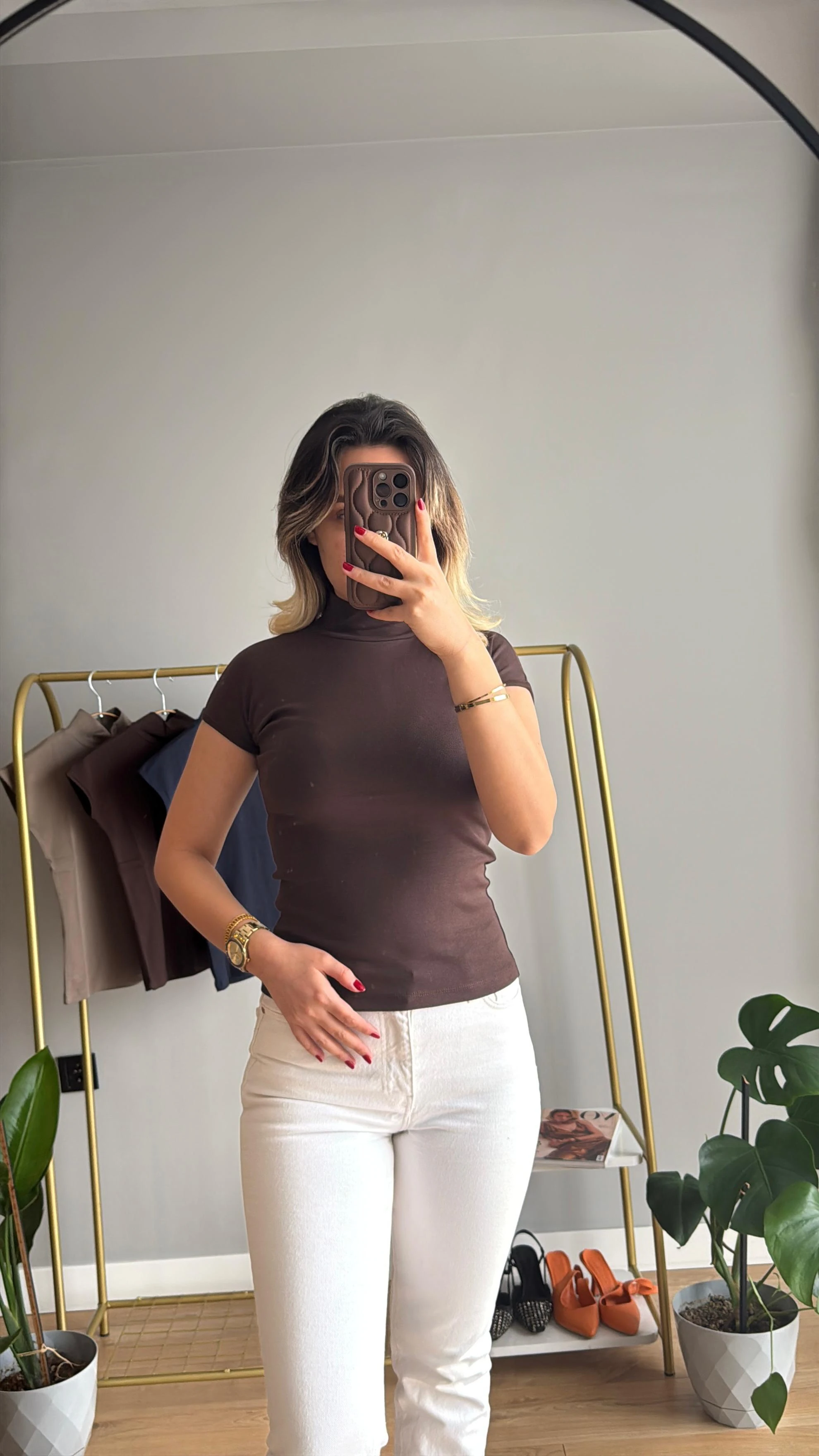 Dik Yaka Kolsuz Bluz