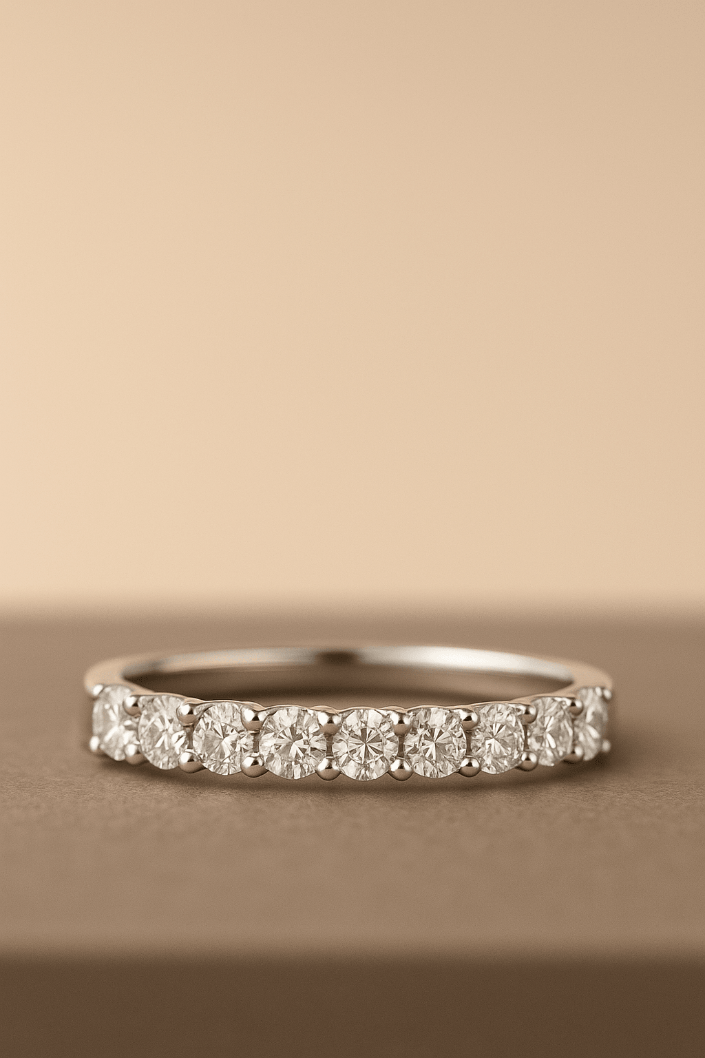 Eterna Glow Yarım Sonsuzluk Lab Grown Diamond Yüzük