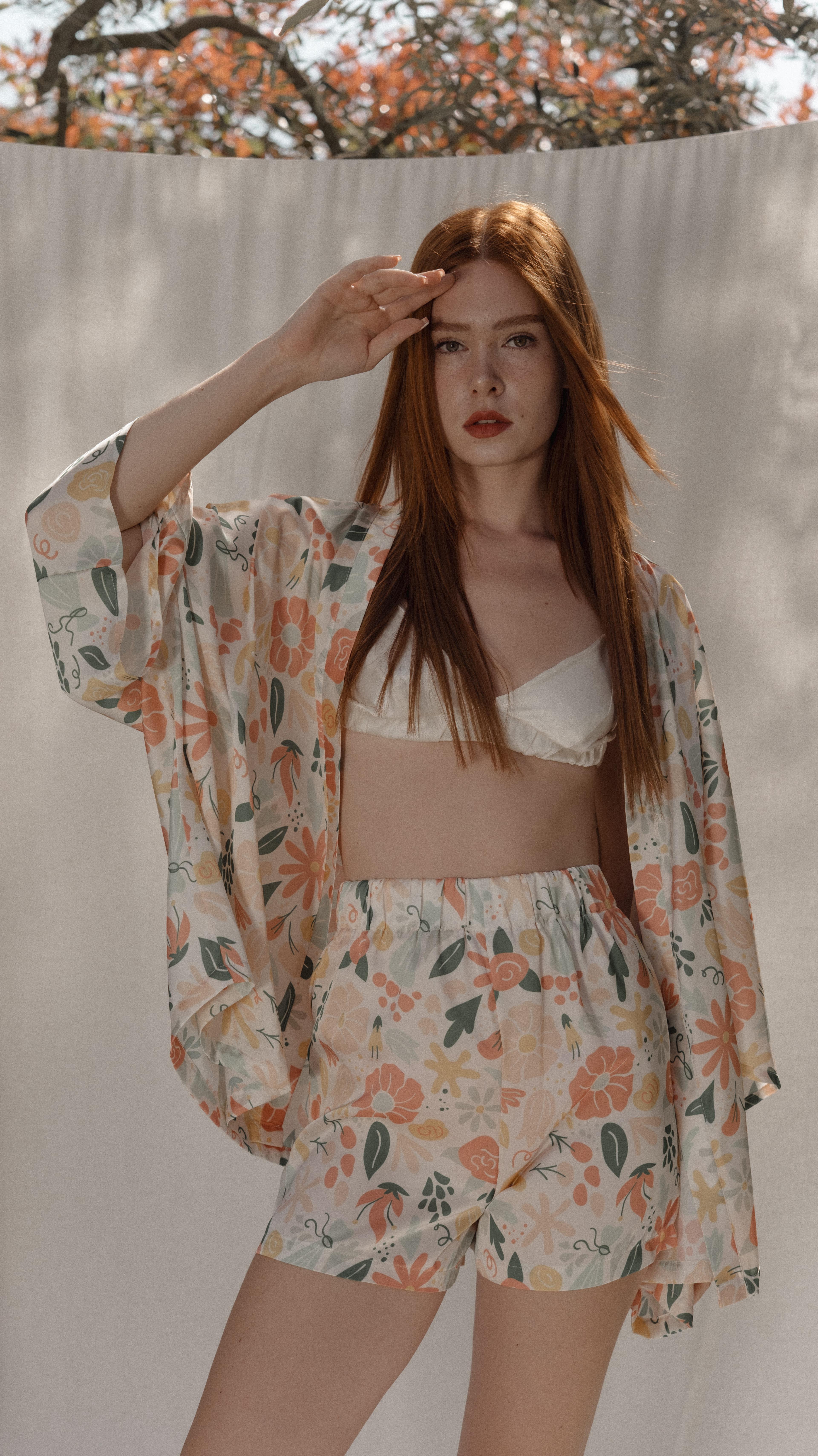 Çiçek Desenli Saten Oversize Kimono - Turuncu