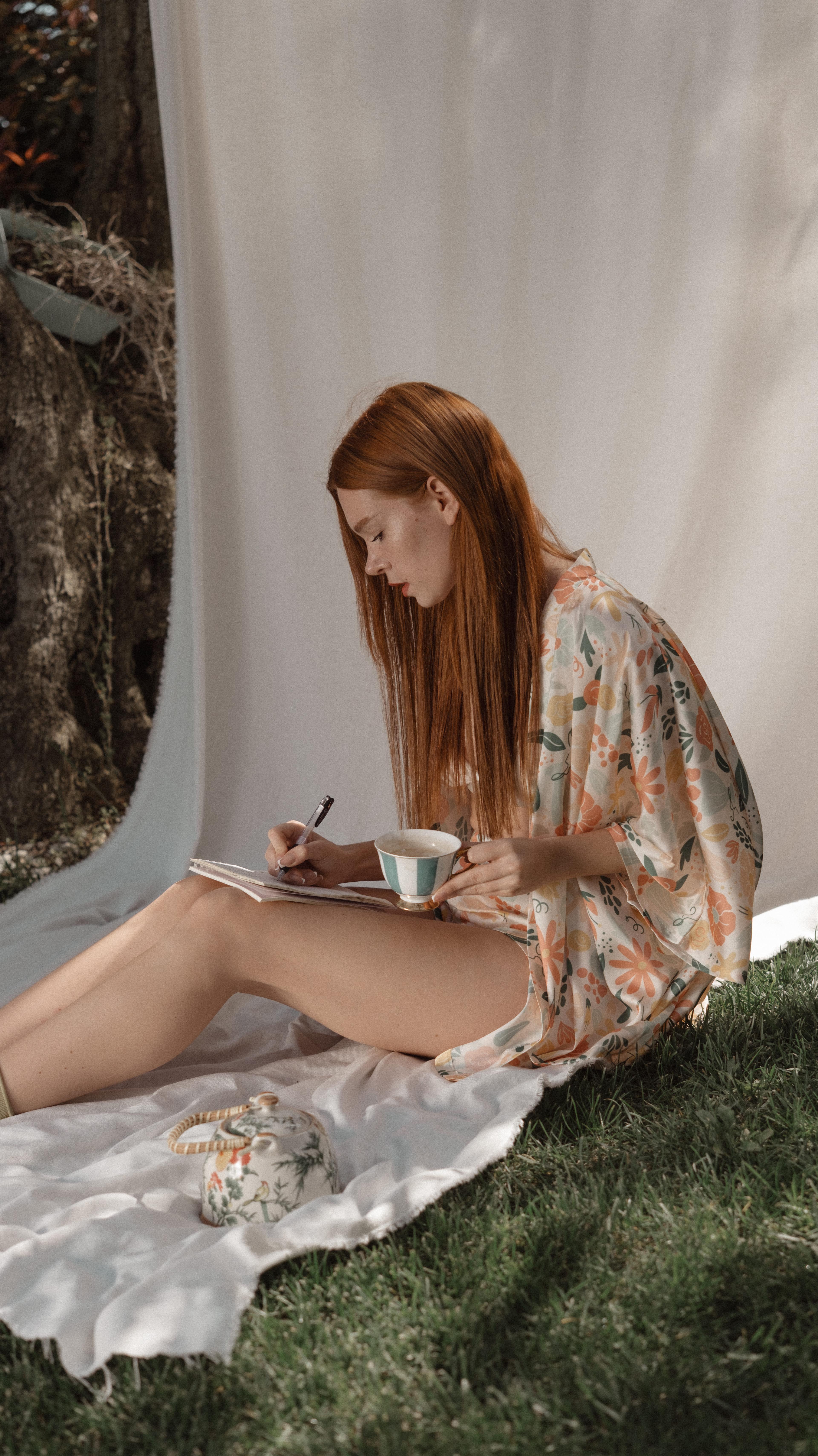 Çiçek Desenli Saten Oversize Kimono - Turuncu