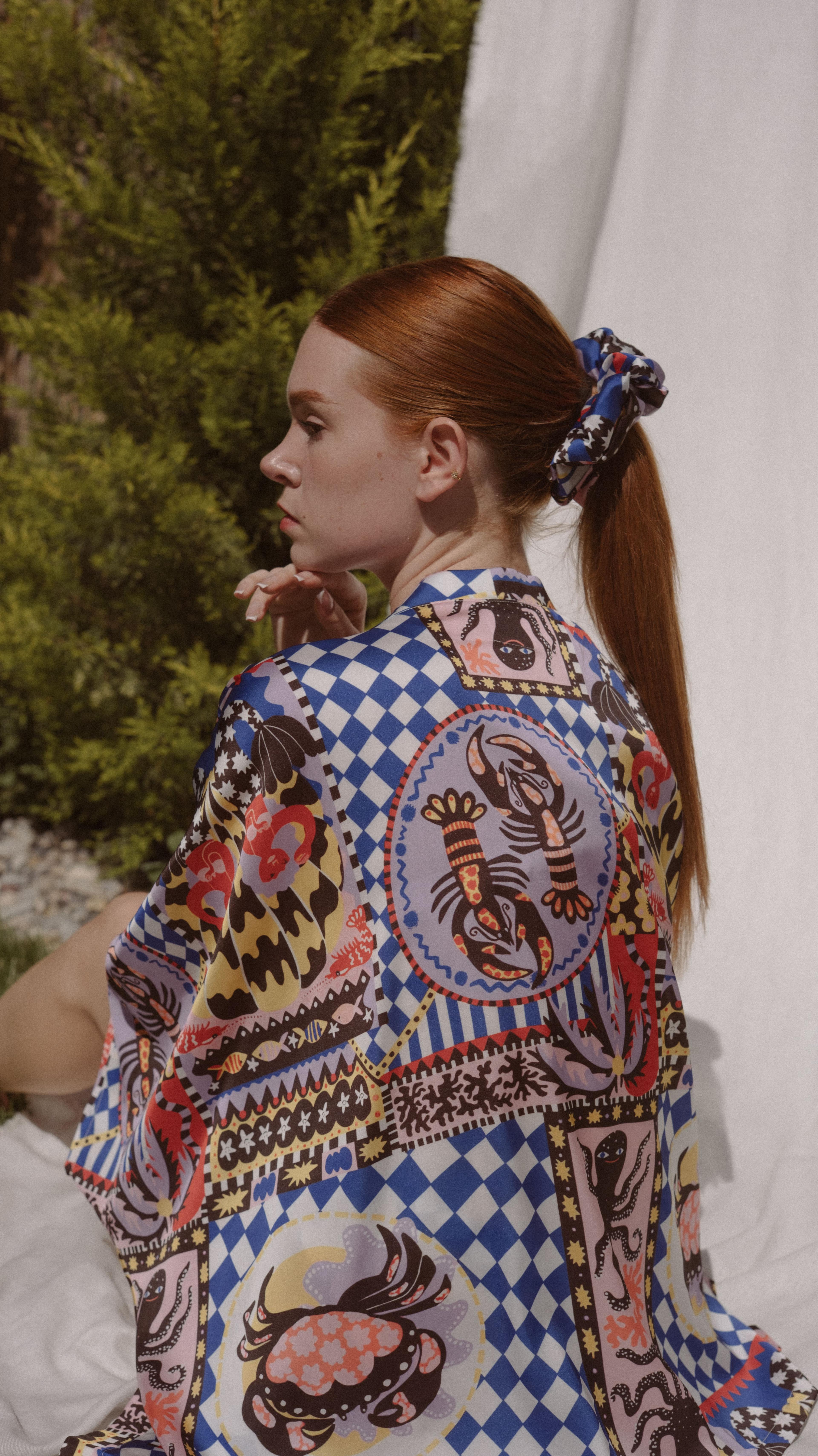 Çok Renkli Saten Oversize Kimono