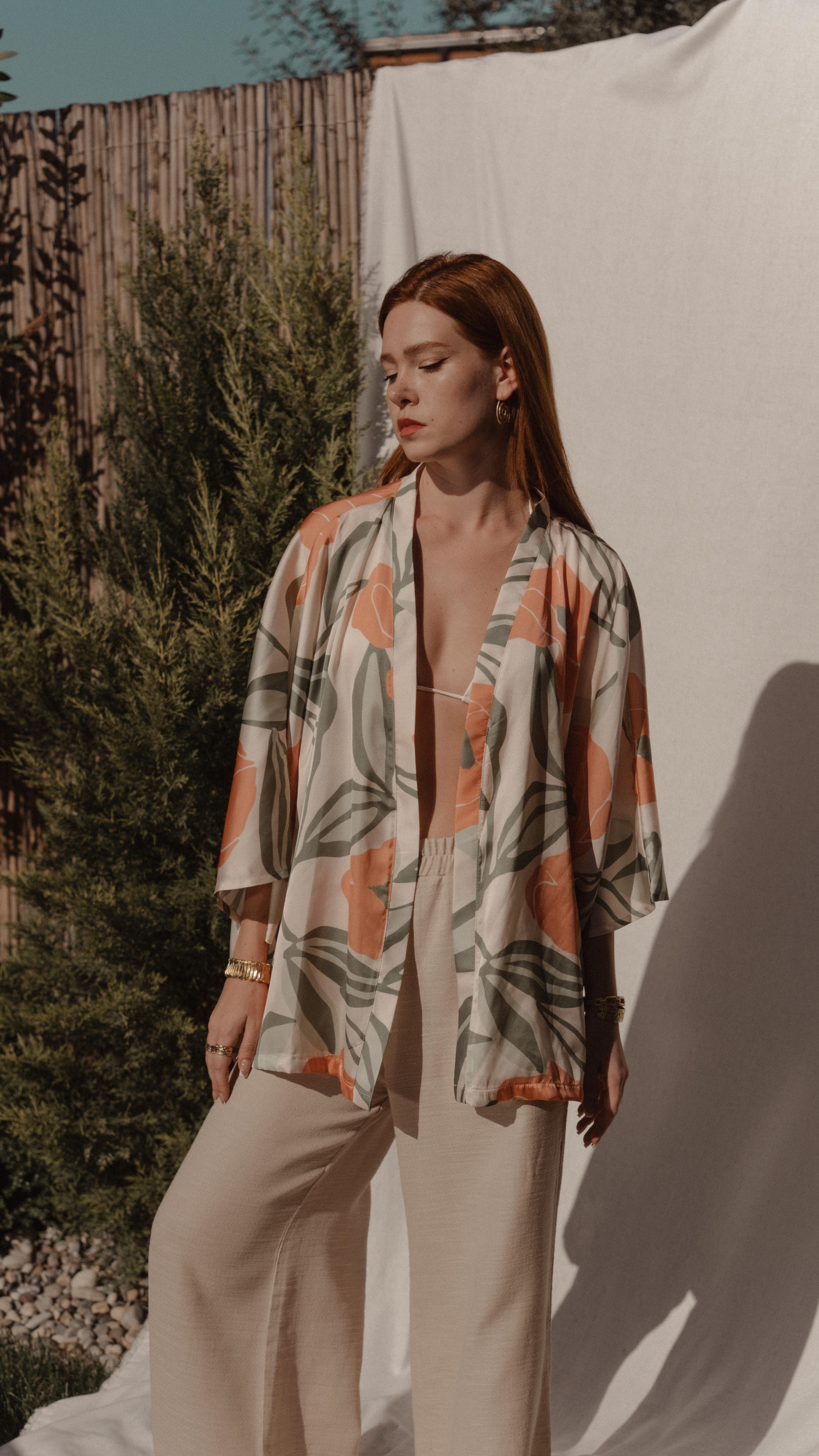 Çiçek Desenli Saten Oversize Kimono - Yeşil Turuncu
