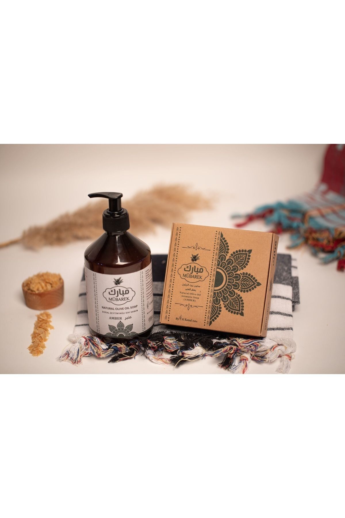 1 amber scented liquid soap (500ml) + 4 amber scented solid soap(4x125g)