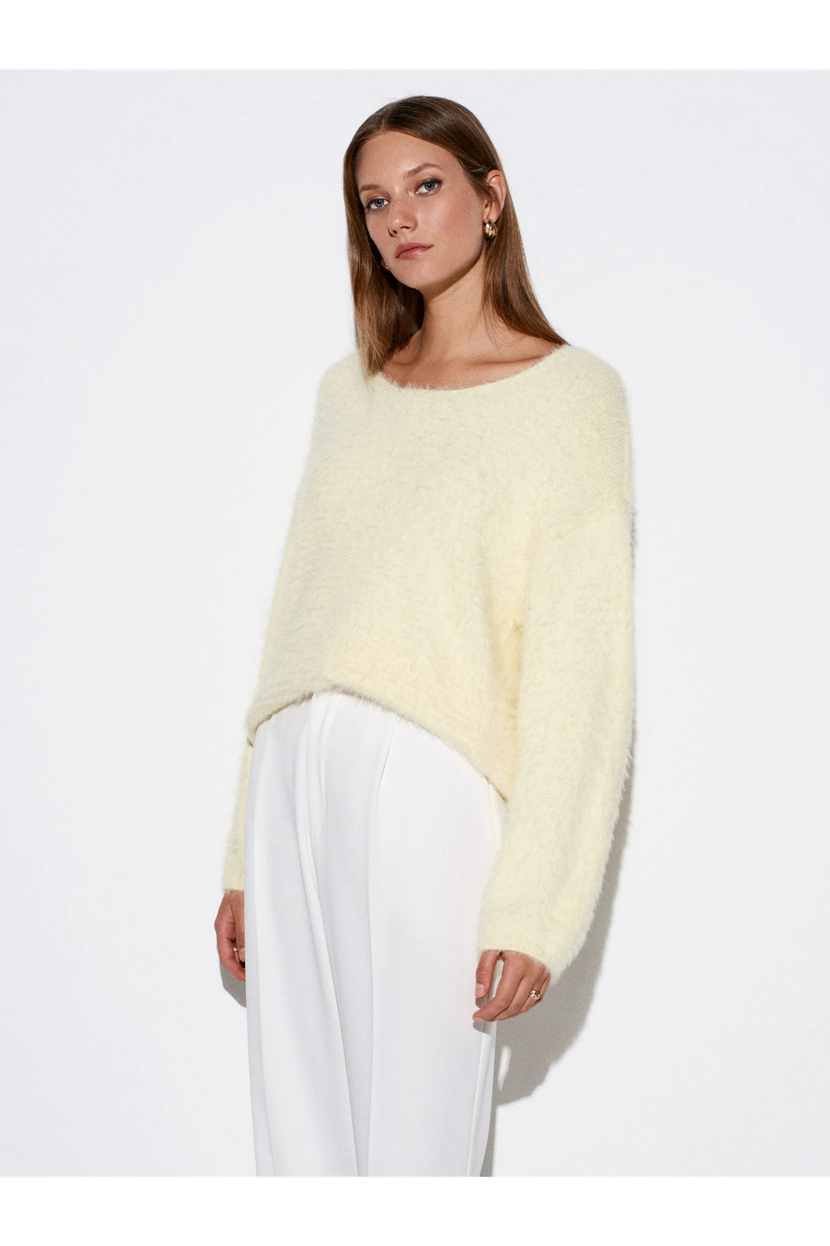 10806 Kayık Yaka Yumuşak Dokulu Triko Kazak-Açık Sarı