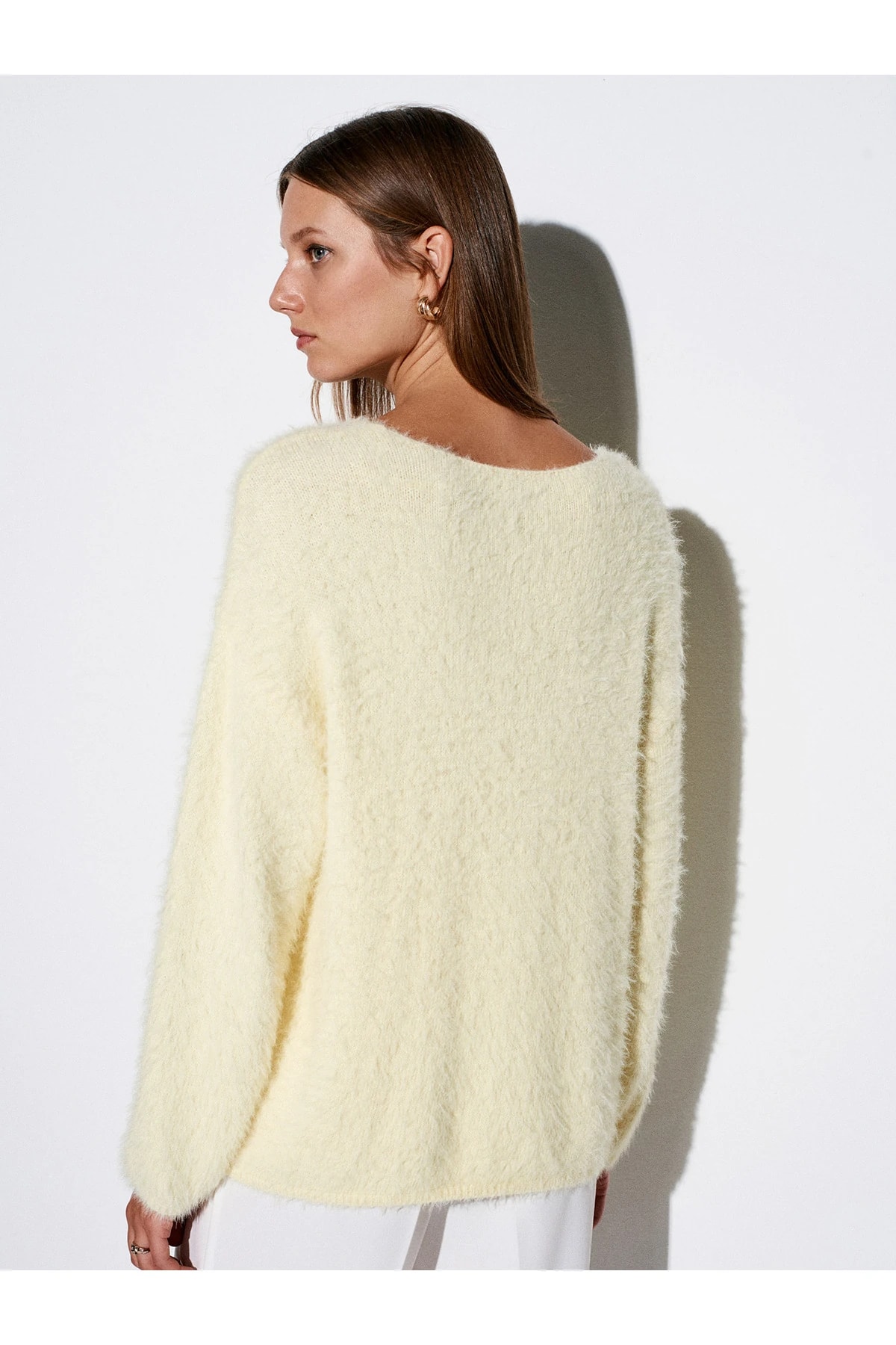 10806 Kayık Yaka Yumuşak Dokulu Triko Kazak-Açık Sarı