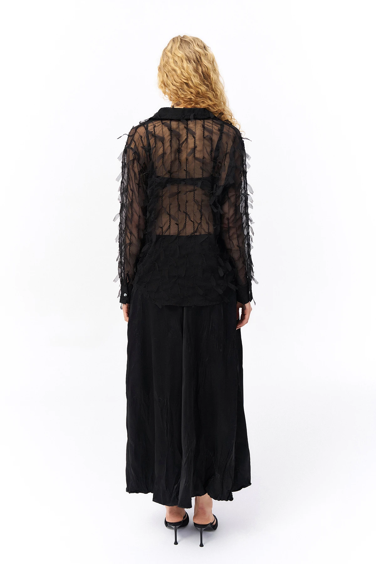 Quzu Tüy Detaylı Şifon Gömlek Siyah