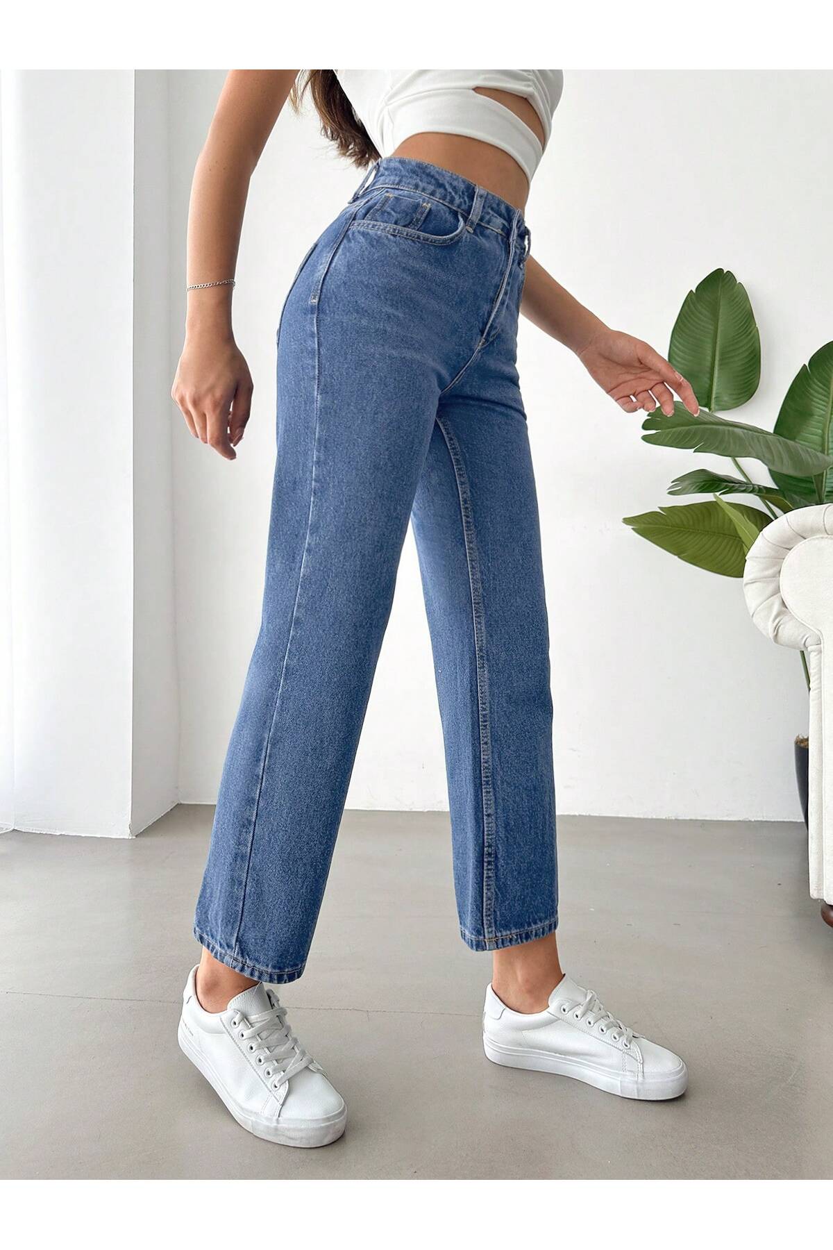 Yüksek Bel Koyu Yıkamalı Kadın Denim Pantolon