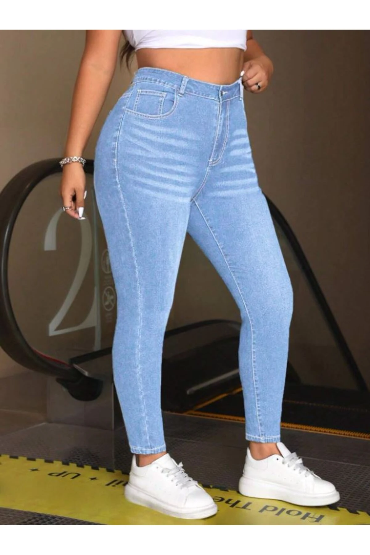 KADIN BUZ MAVİ DENİM PANTOLON BÜYÜK BEDEN