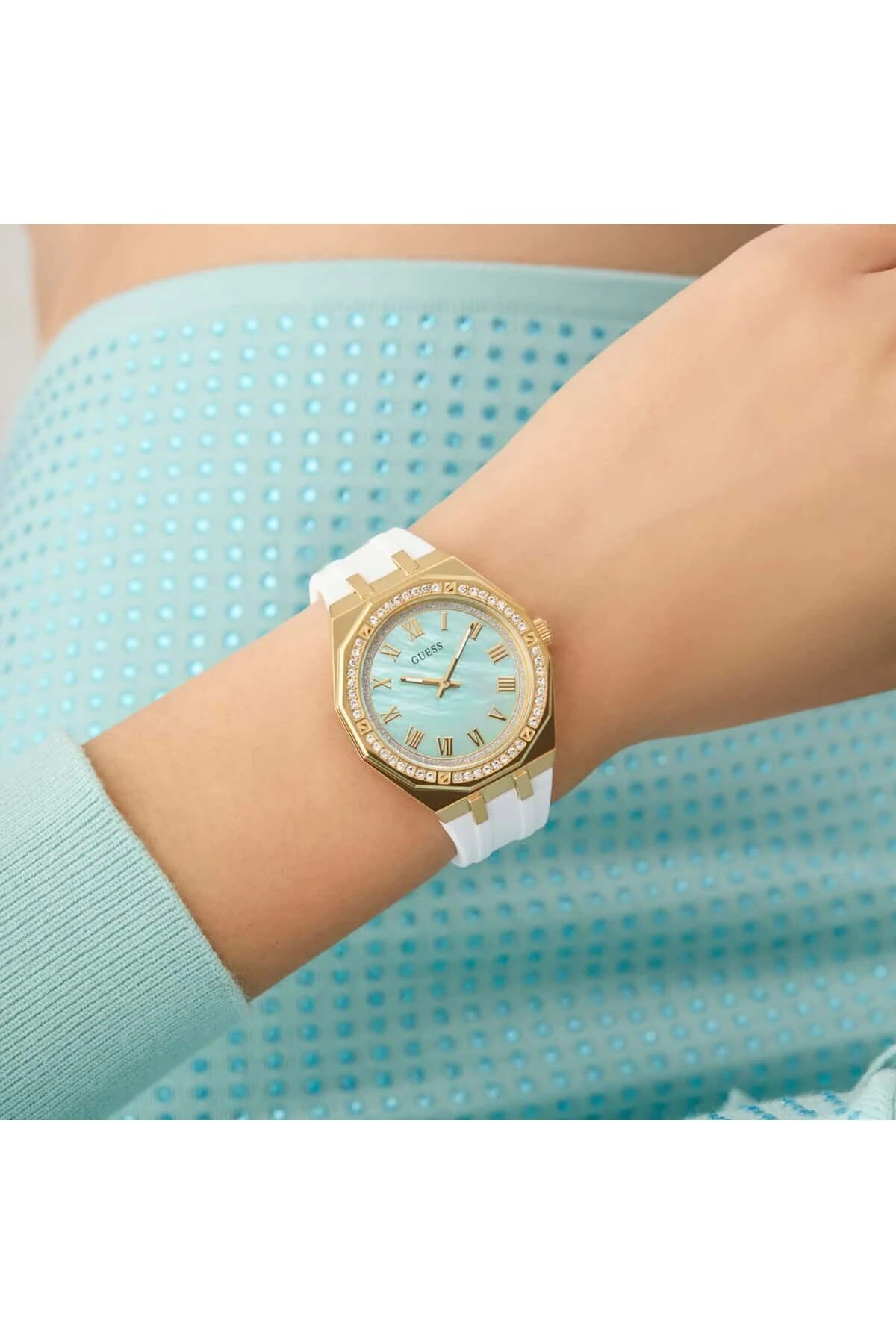 Gugw0872l1 Kadın Kol Saati