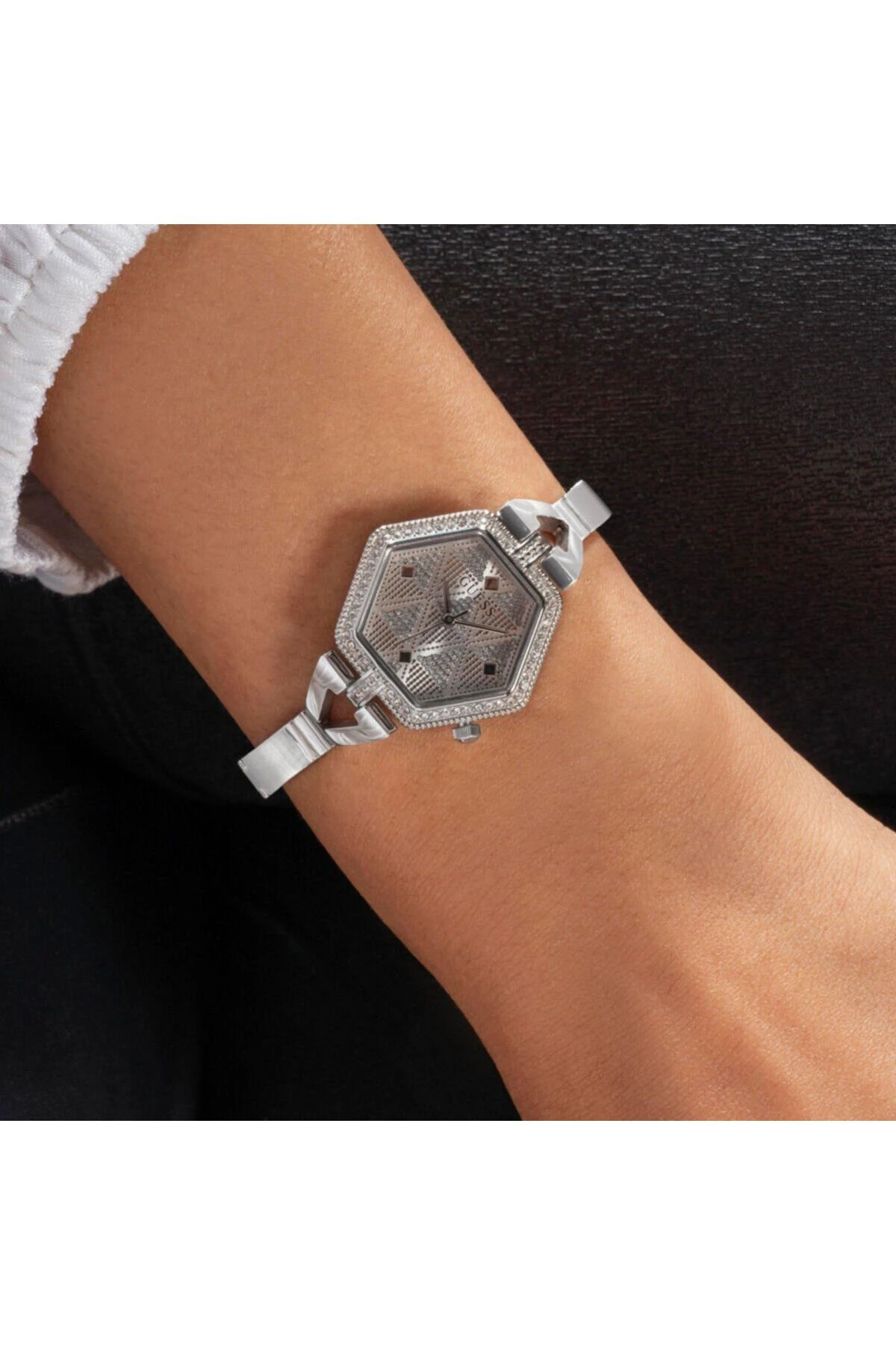 GUGW0680L1 Kadın Kol Saati