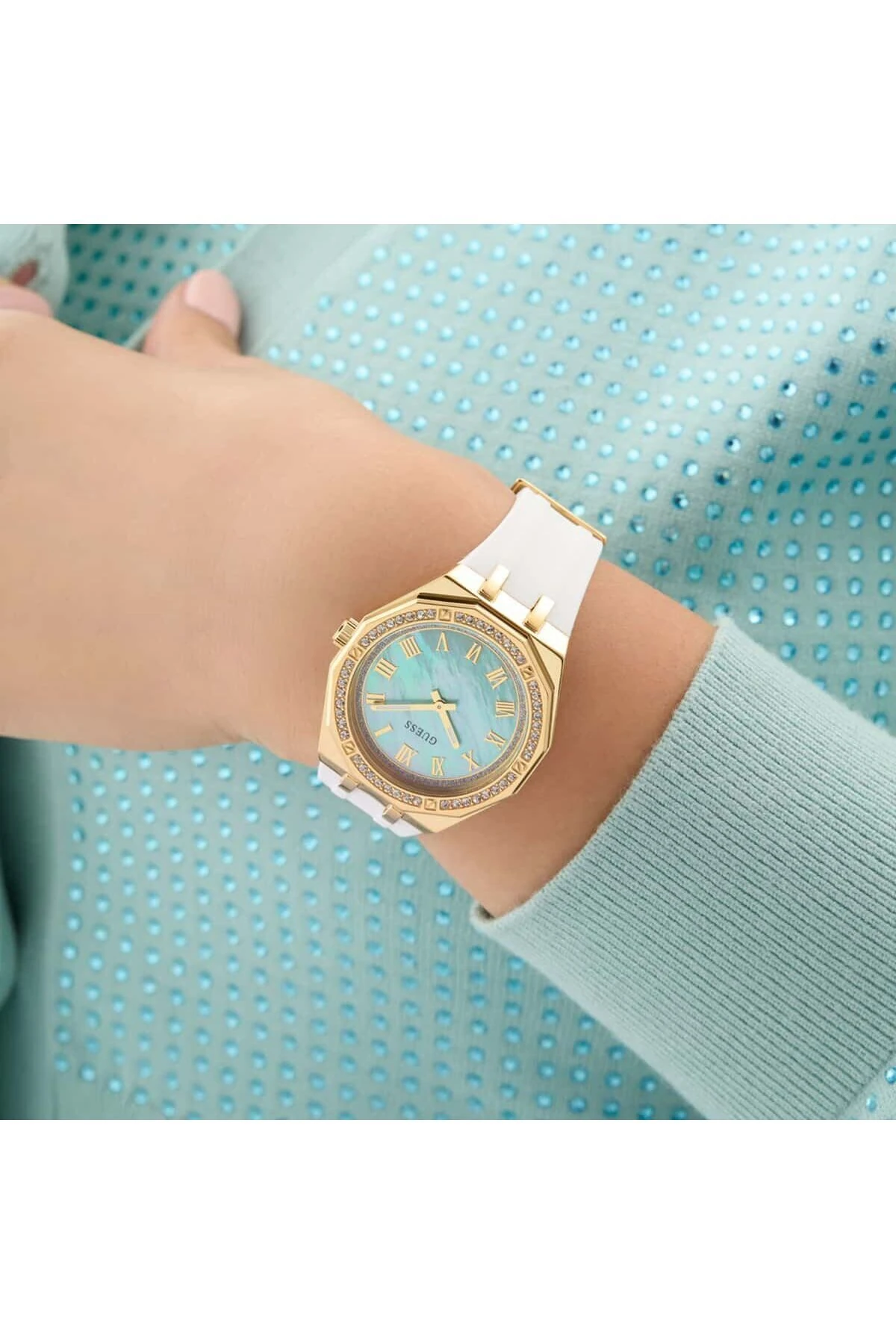 Gugw0872l1 Kadın Kol Saati