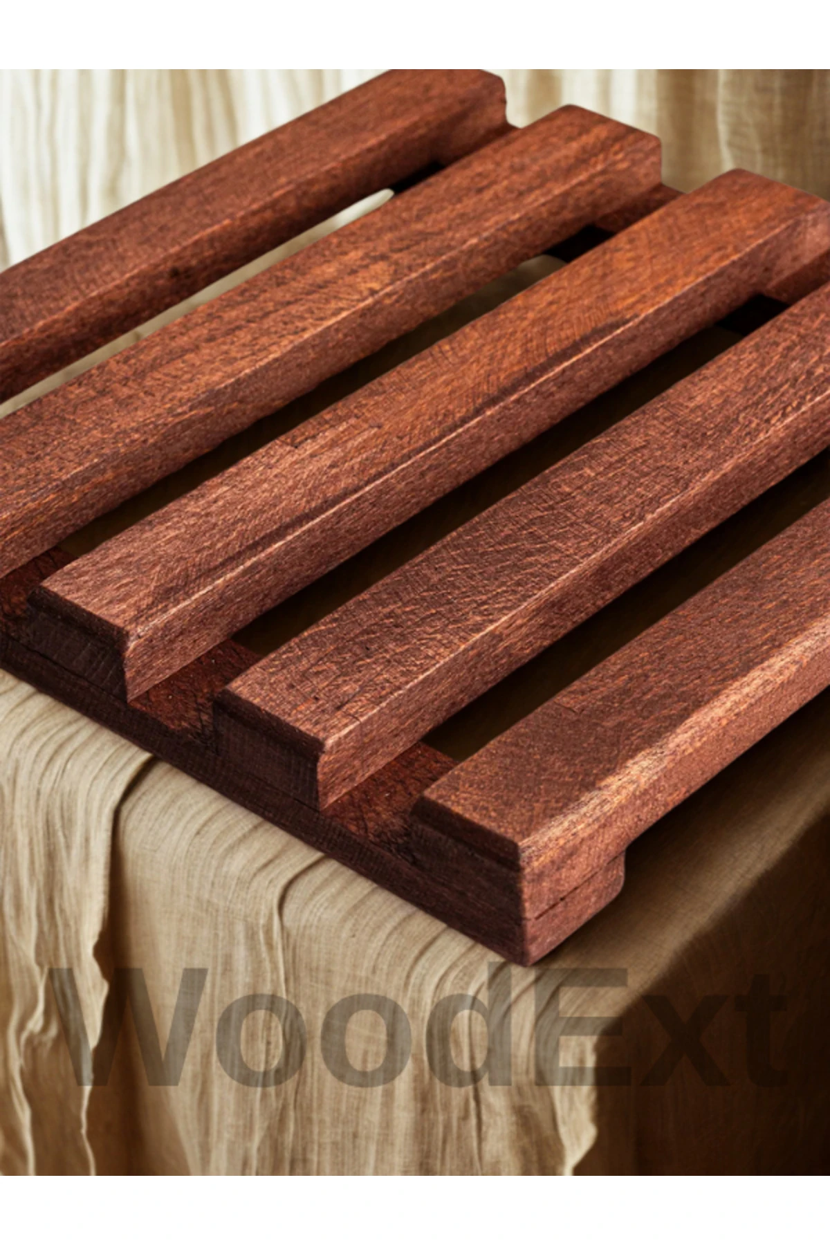 Ahşap Kare Nihale. Ceviz rengi. 15 cm x 15 cm. kalınlık 1,5 cm.