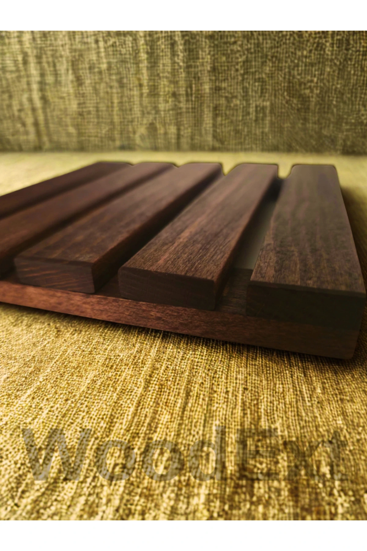 Ahşap Kare Nihale. Ceviz rengi. 15 cm x 15 cm. kalınlık 1,5 cm.