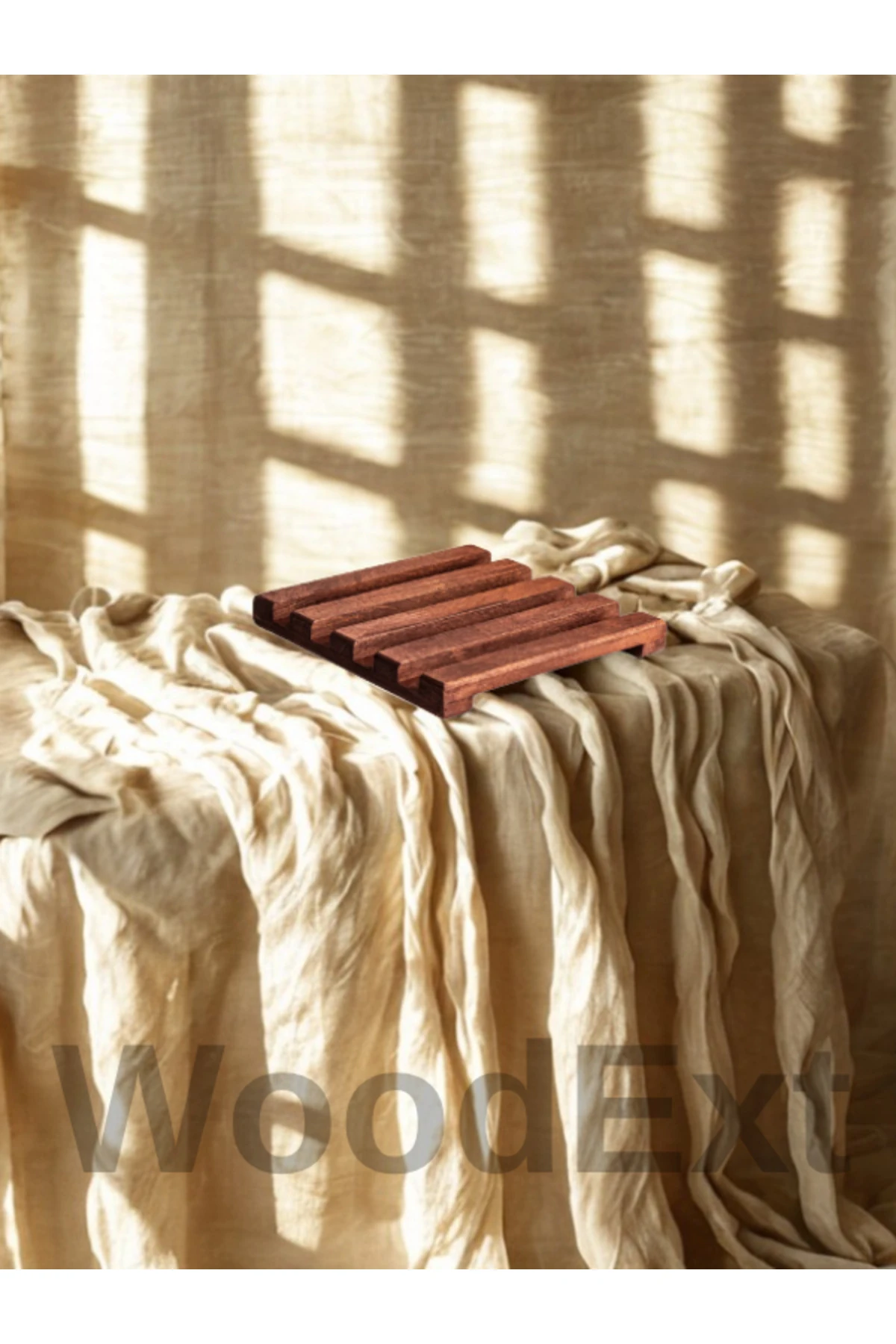 Ahşap Kare Nihale. Ceviz rengi. 15 cm x 15 cm. kalınlık 1,5 cm.