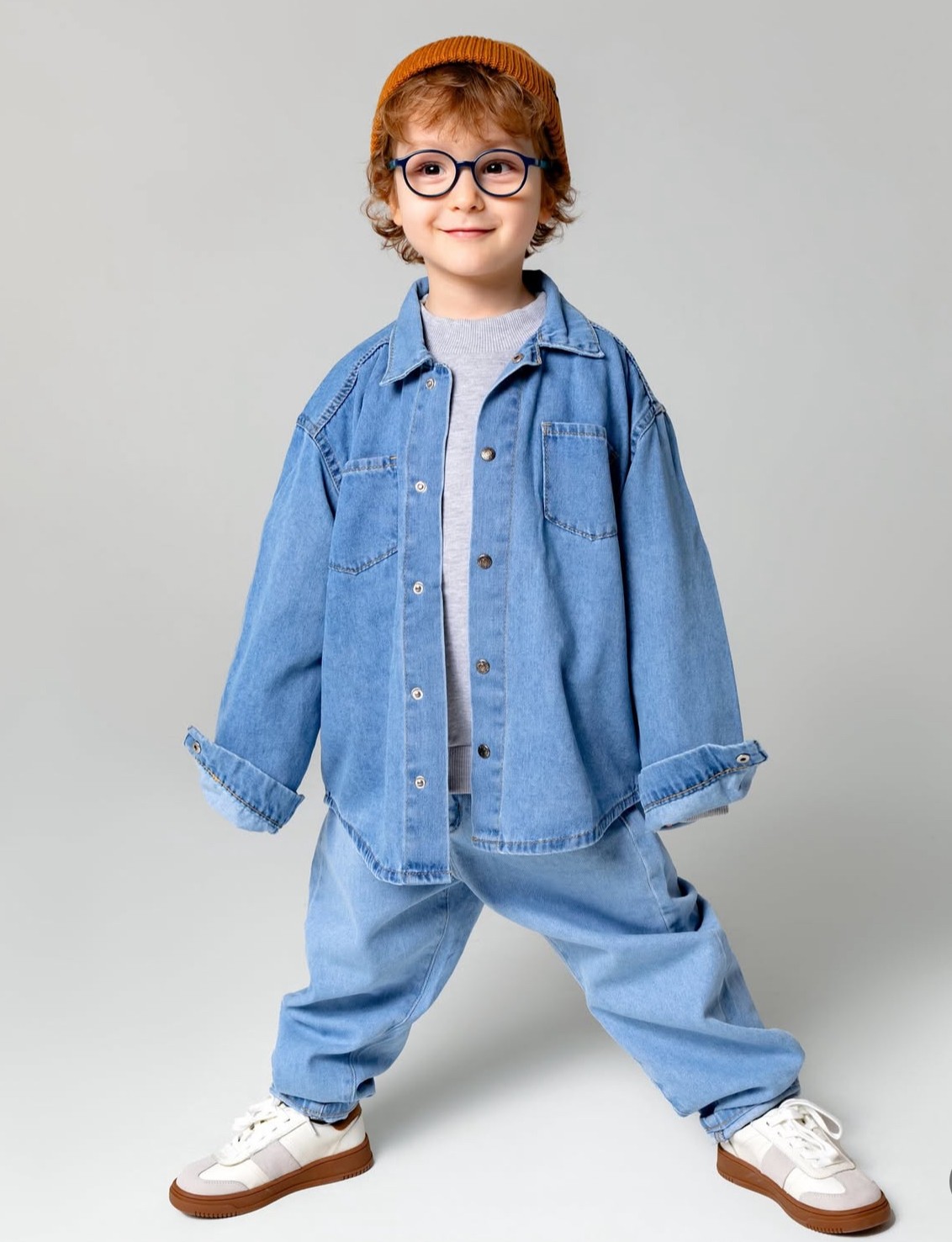 1–7 Yaş Unisex Oversize Açık Mavi Denim Gömlek – Çıtçıtlı