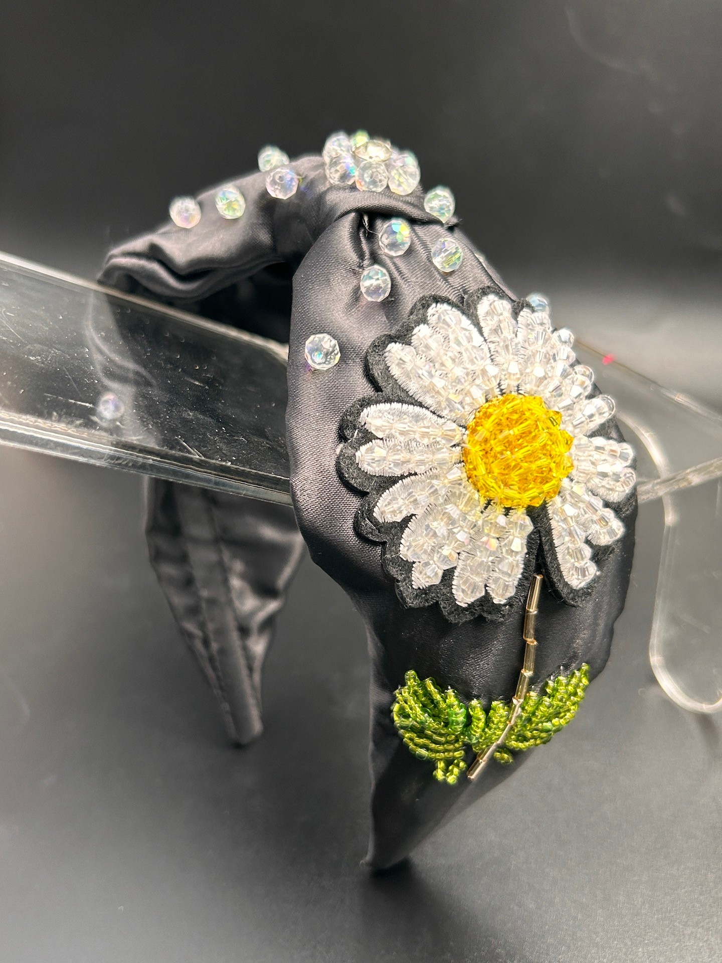 Floral Tasarım Abiye Günlük Siyah Papatyalı Saç Aksesuarı El İşi Kadın Saç Tacı