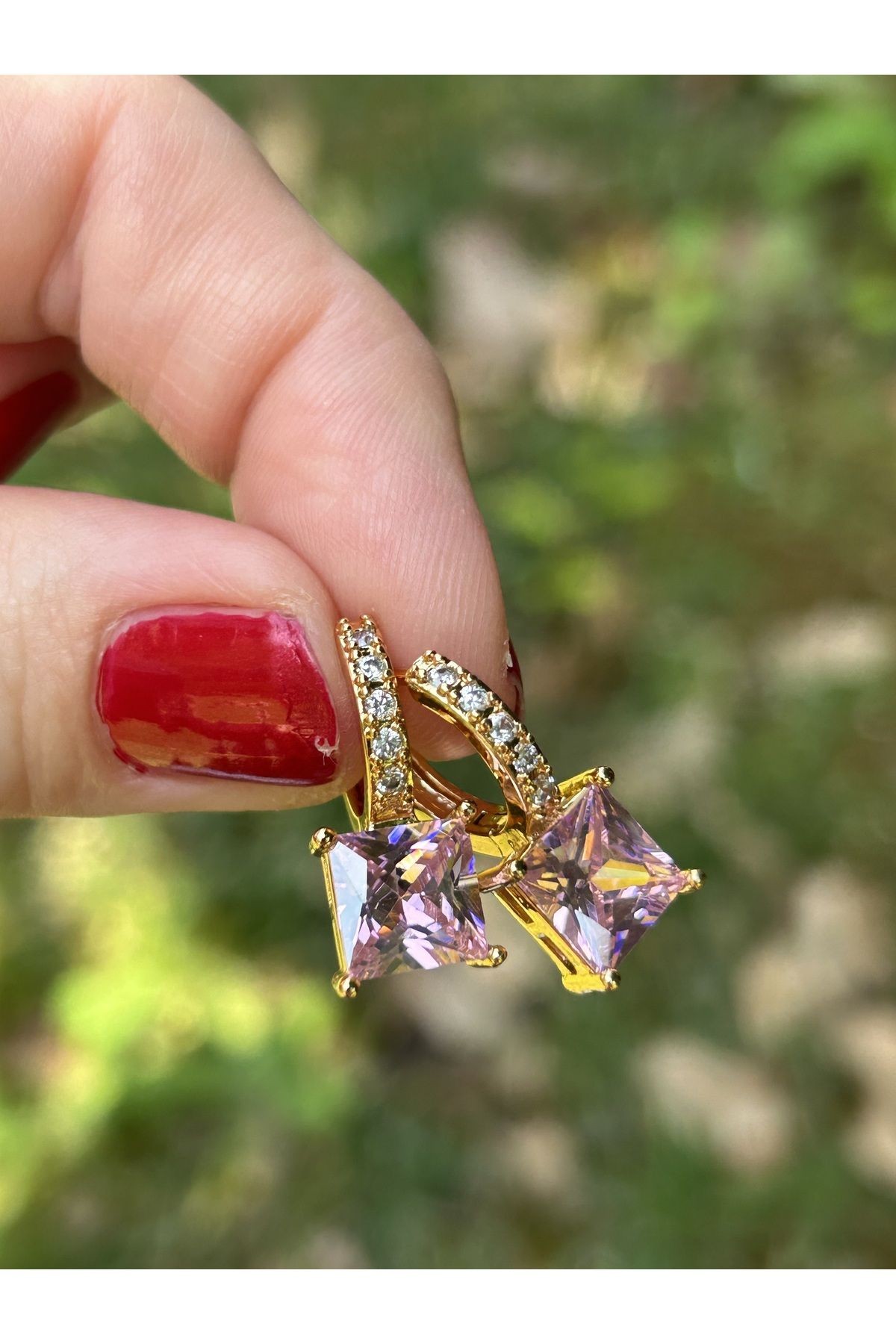 BYM148 Kristal Pembe Taşlı Gold Halka Kadın Çelik Küpe