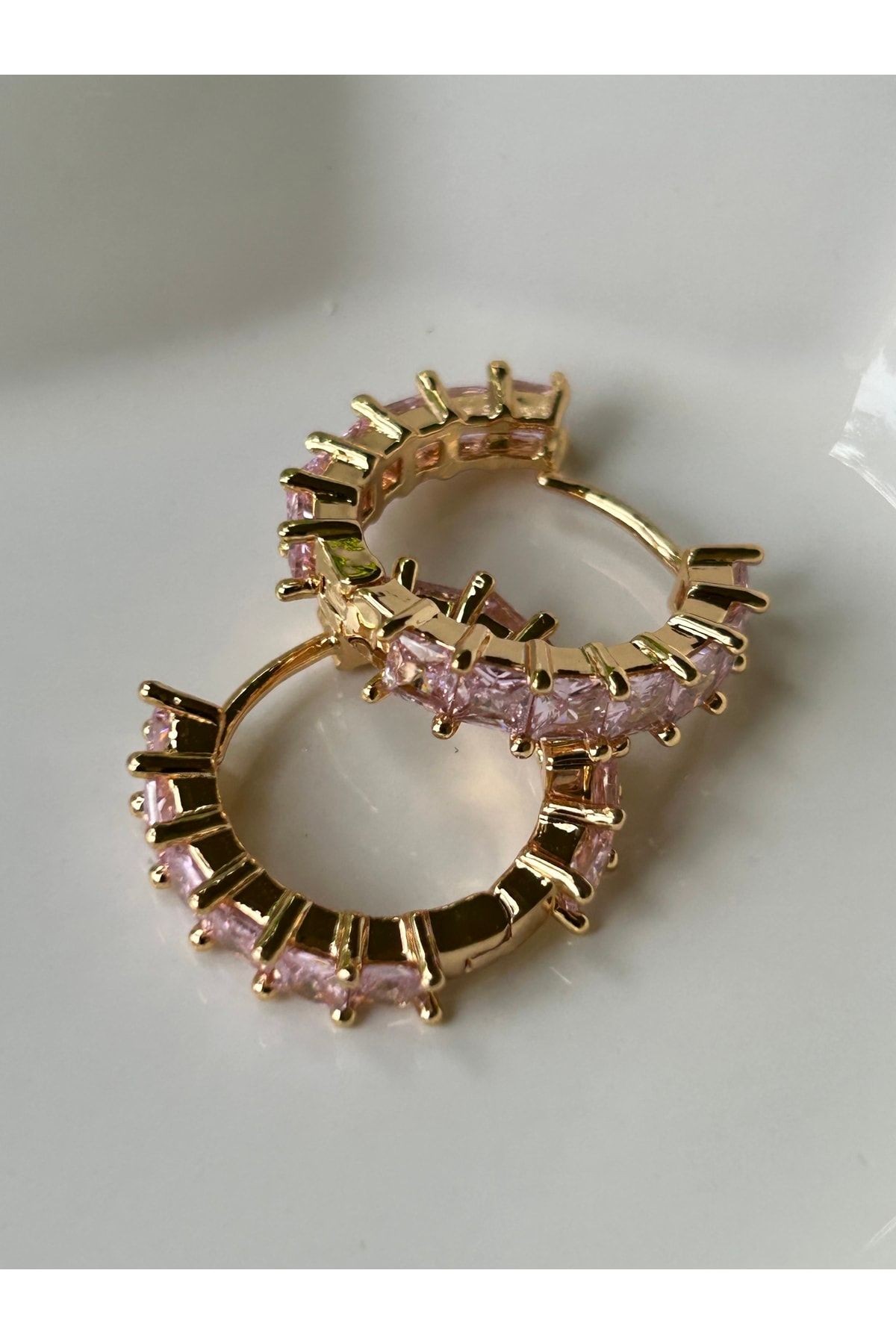 BYM135 Pembe Baget Taşlı Gold Renk Halka Kadın Çelik Küpe