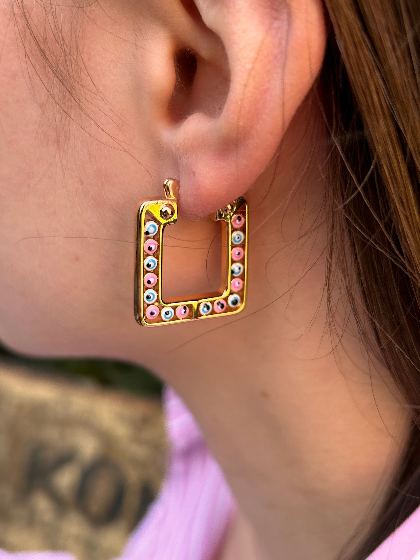 BYM083 Çelik Suya Dayanaklı Kare 3Cm Renkli Nazar Boncuklu Rose Gold Kadın Çelik Küpe