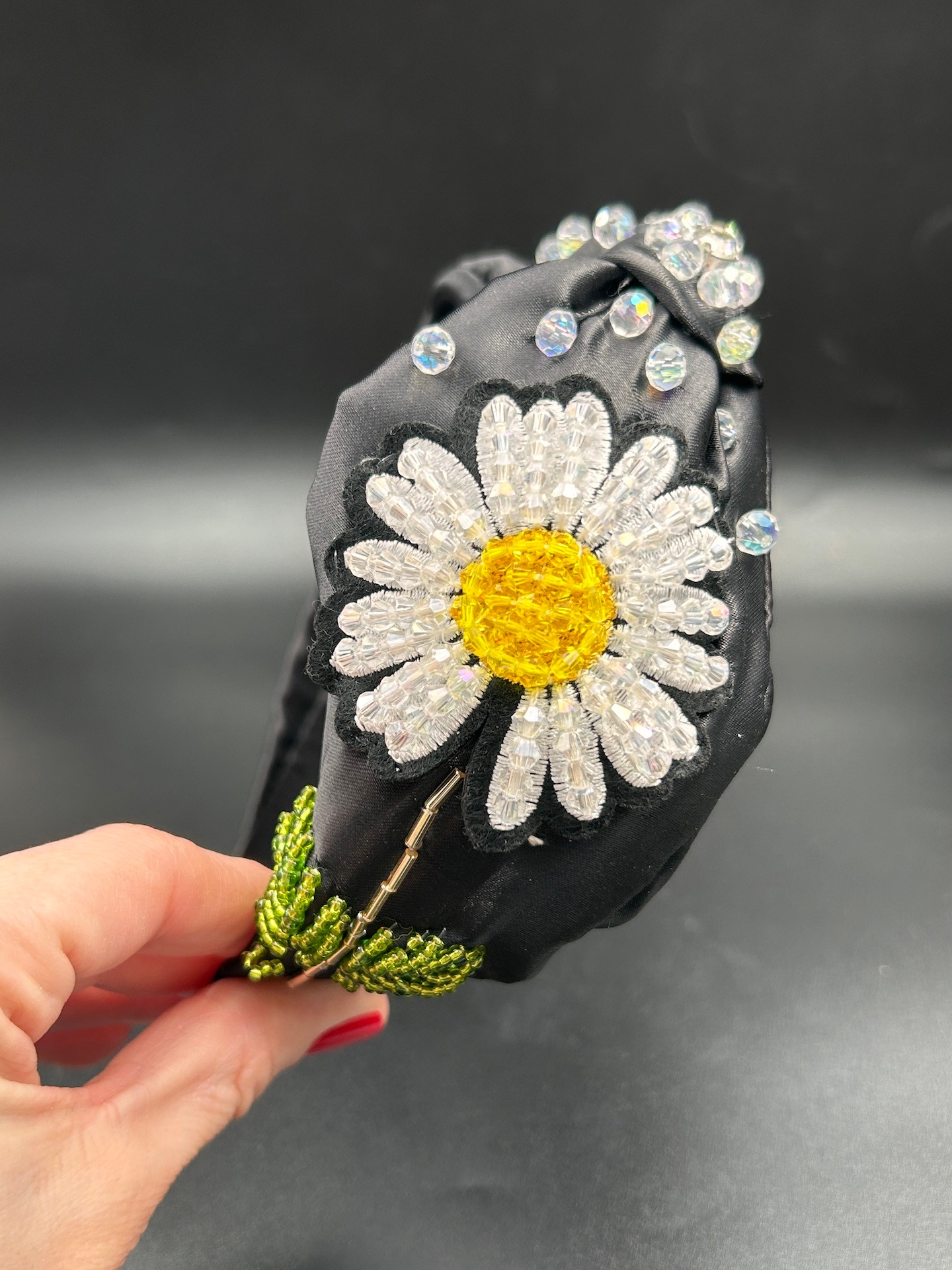 Floral Tasarım Abiye Günlük Siyah Papatyalı Saç Aksesuarı El İşi Kadın Saç Tacı