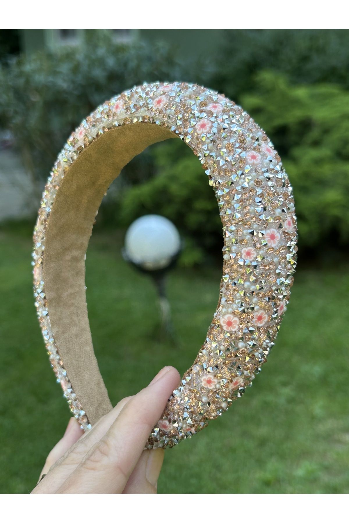 Ithal Kristal Taş Ve Mini Pembe Çiçekler Işlemeli Abiye Kadın Saç Tacı - Somon Rengi Zarafeti