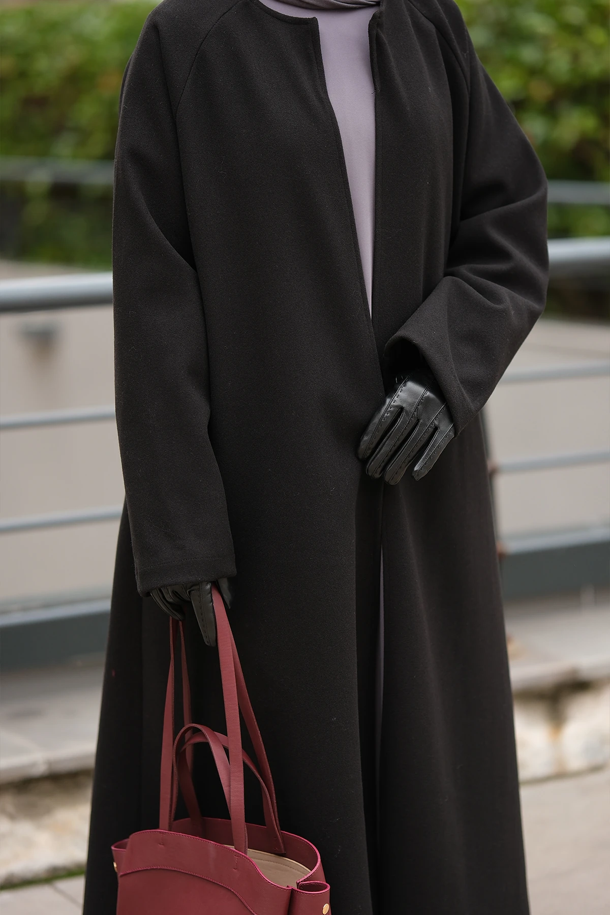 Kaşe Oversize Tesettür Hırka - Siyah