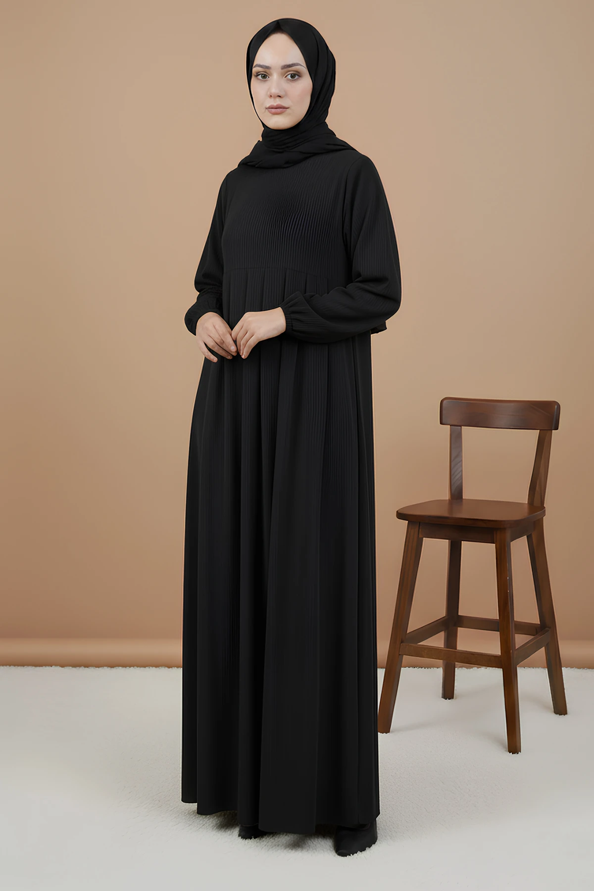 Kadife Laura Pileli Tesettür Elbise - Siyah