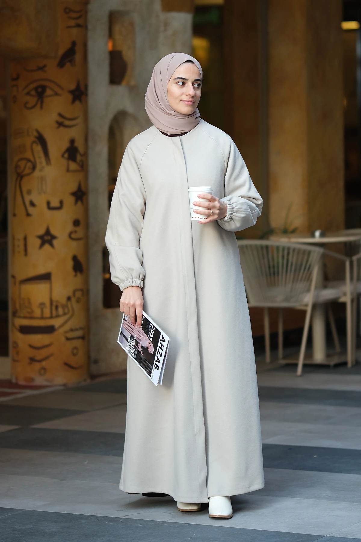 Kloş Kaşe Tam Boy Tesettür Kaban - Taş