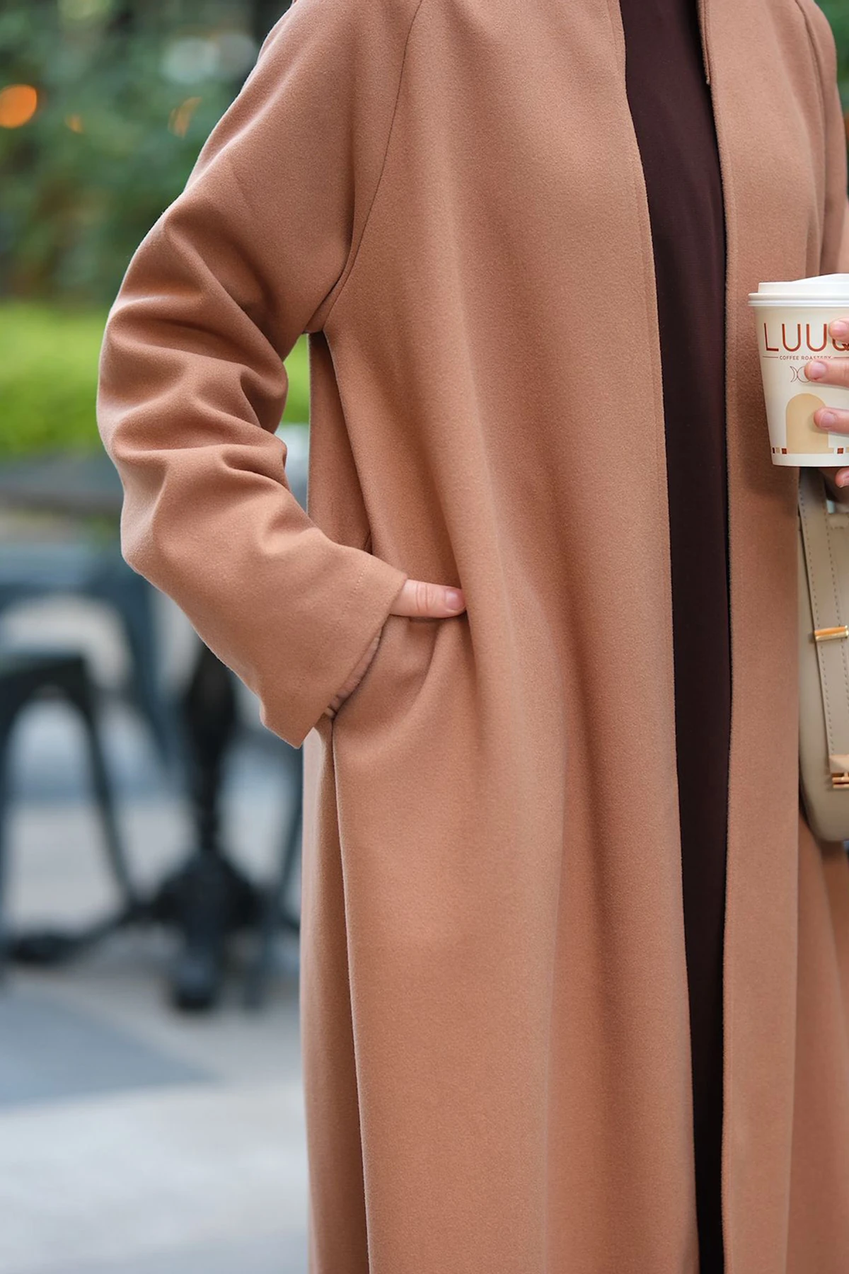 Kaşe Oversize Tesettür Hırka - Sütlü Kahve