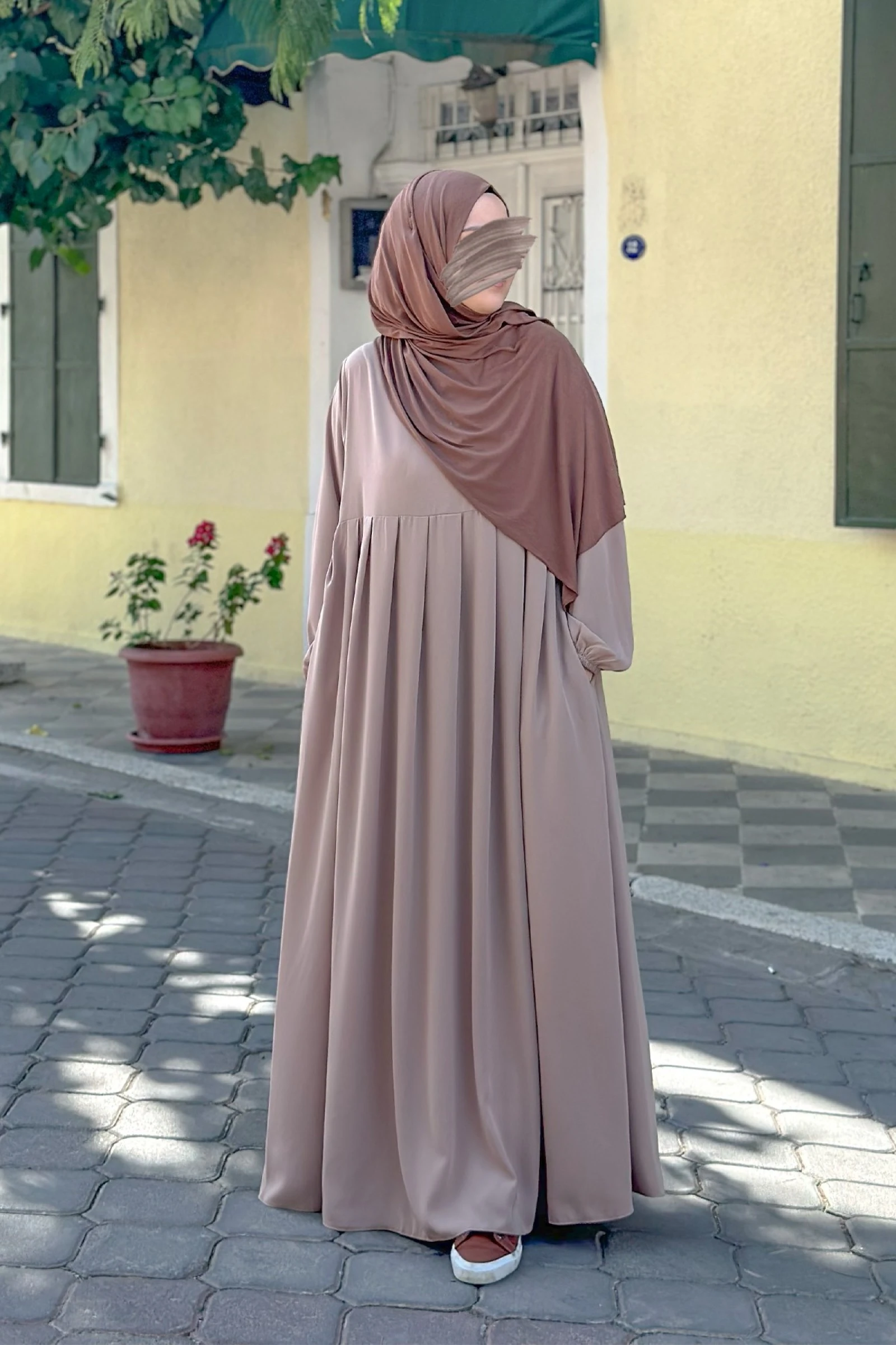 Laura Pileli Medine Elbise Ferace - Kum Beji