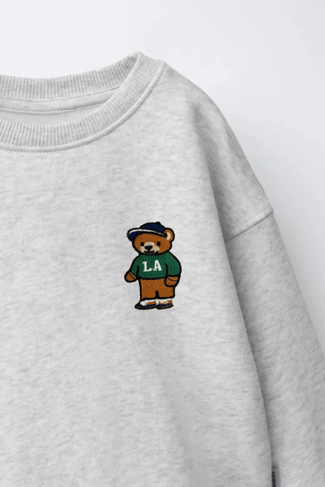 Gri Ayıcık Nakışlı Sweatshirt – görsel 2